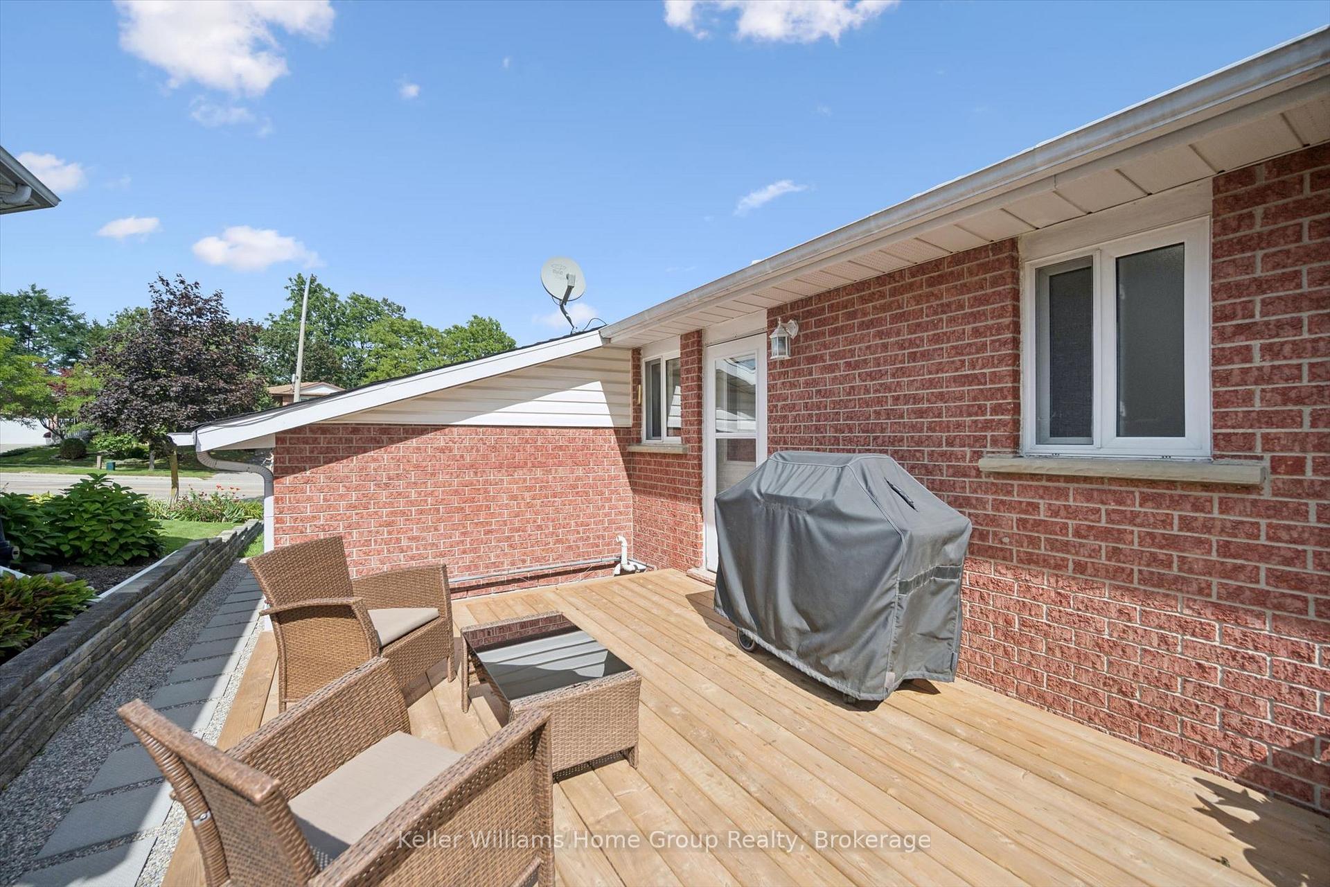 Photo 37 of 177 Eastforest Trail, Kitchener, Highland West — HOMEH