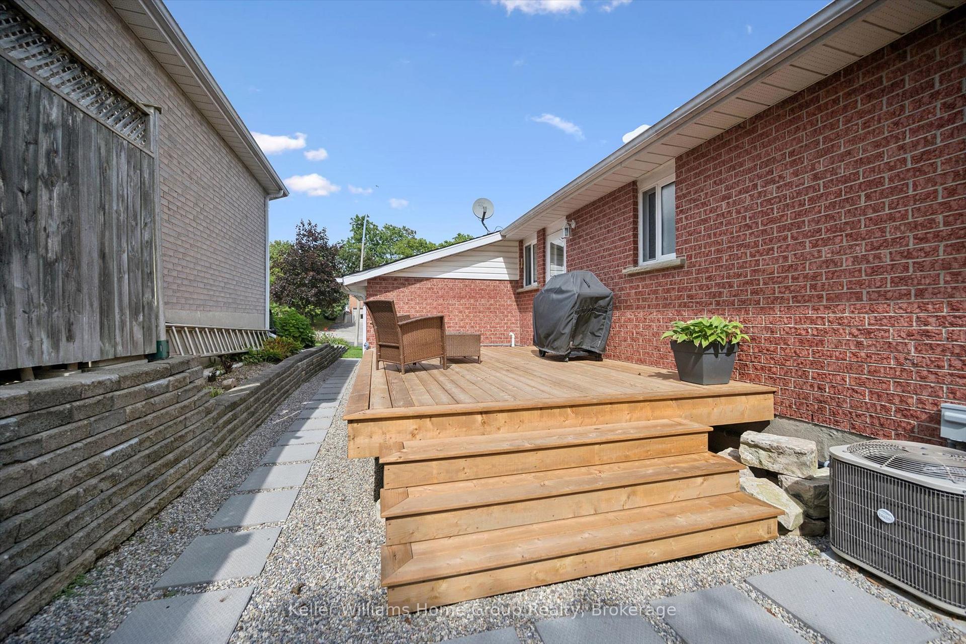 Photo 38 of 177 Eastforest Trail, Kitchener, Highland West — HOMEH