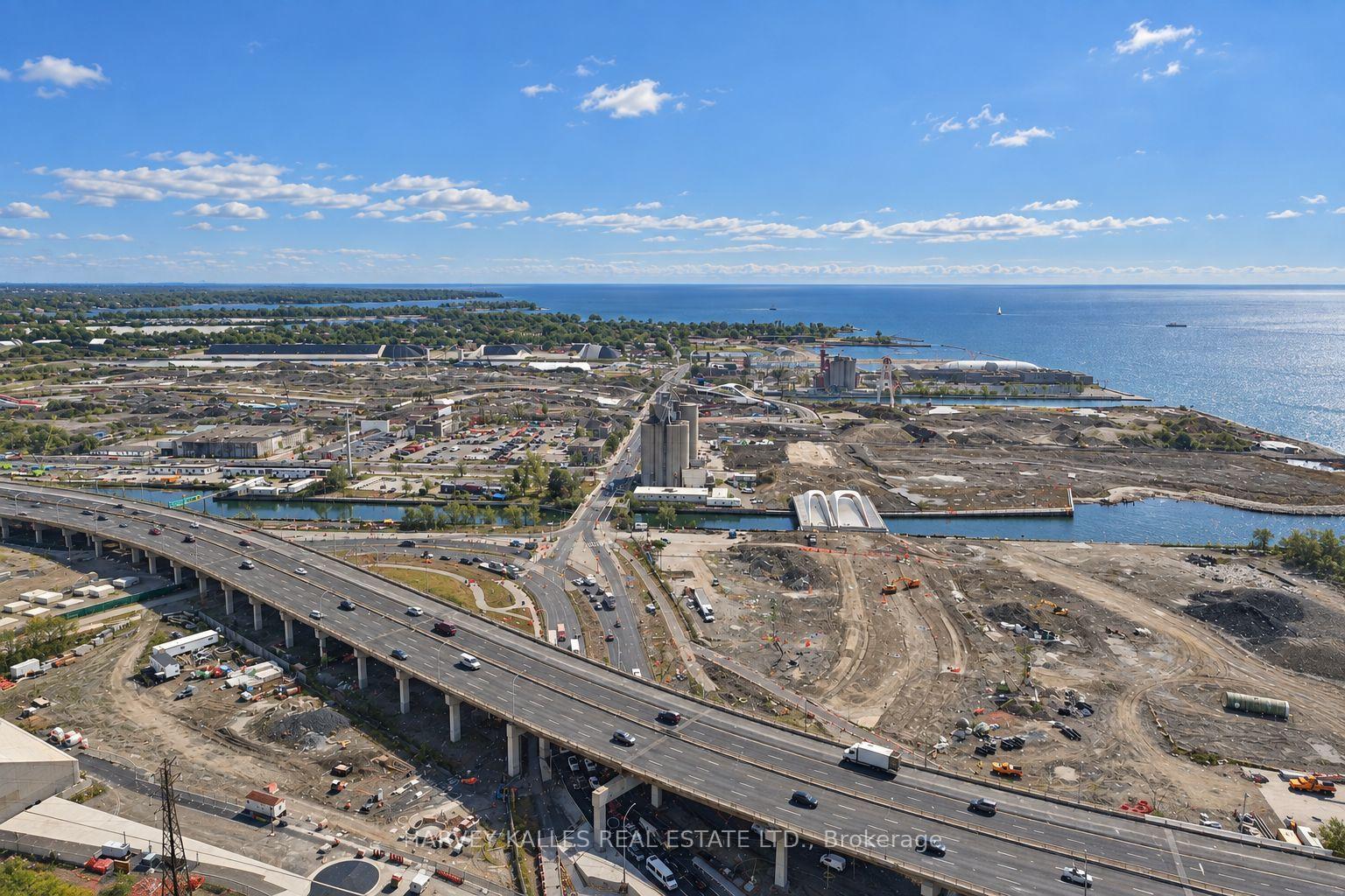 Photo 14 of Unit 3408, 390 Cherry Street, Toronto, Waterfront Communities — HOMEH