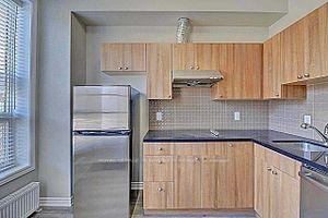 Photo 4 of Unit A, 637 Lansdowne Avenue, Toronto, Little Portugal — HOMEH