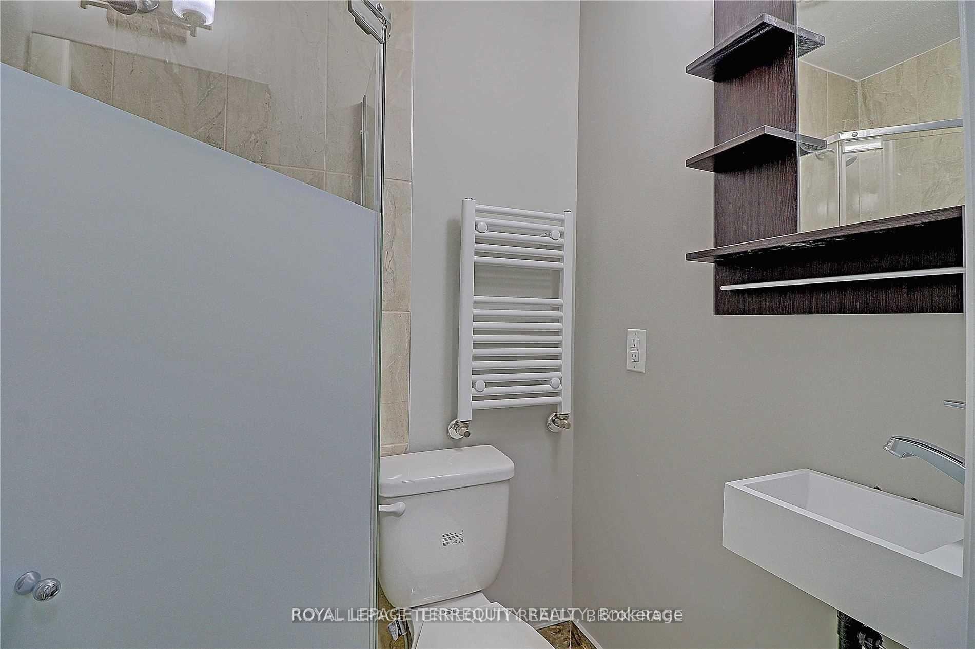 Photo 6 of Unit A, 637 Lansdowne Avenue, Toronto, Little Portugal — HOMEH