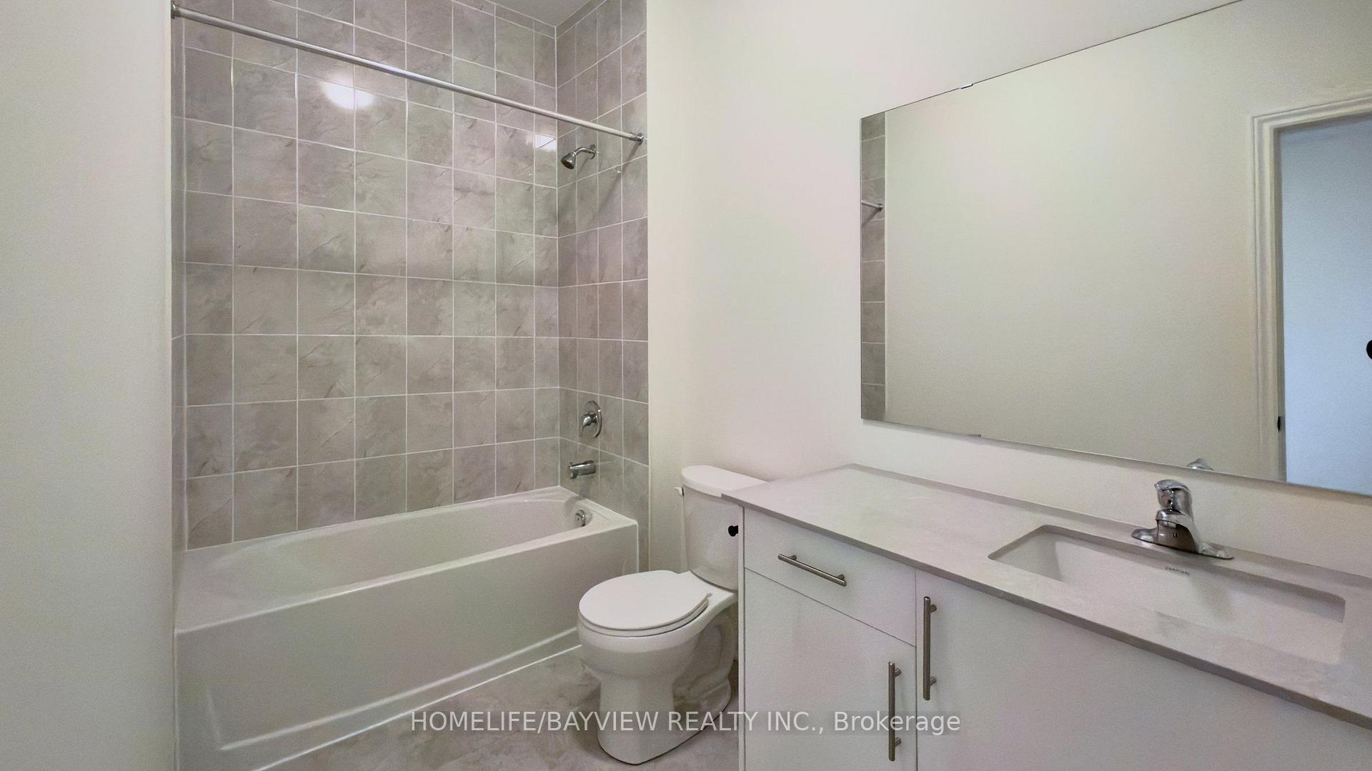 Photo 28 of 105 Halldorson Avenue, Aurora, Bayview Northeast — HOMEH