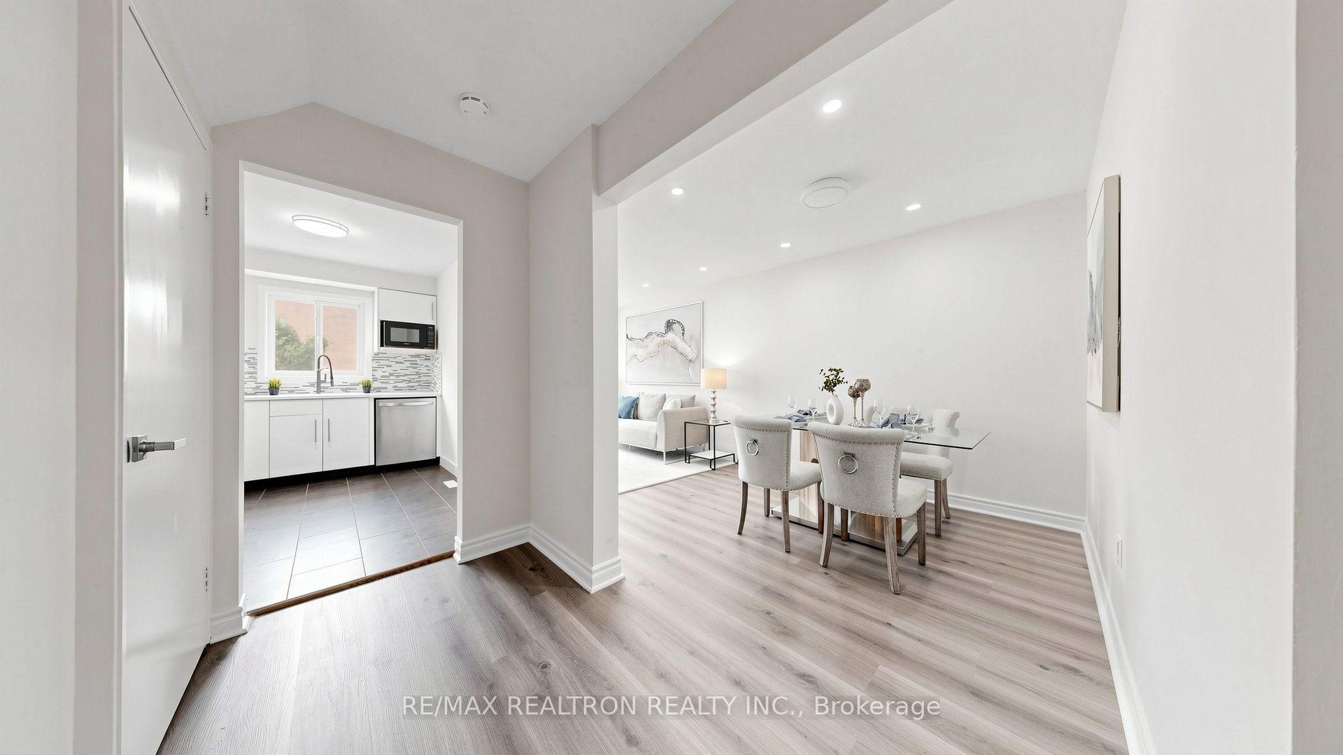 Photo 13 of 64 Dunbar Crescent, Markham, Milliken Mills East — HOMEH