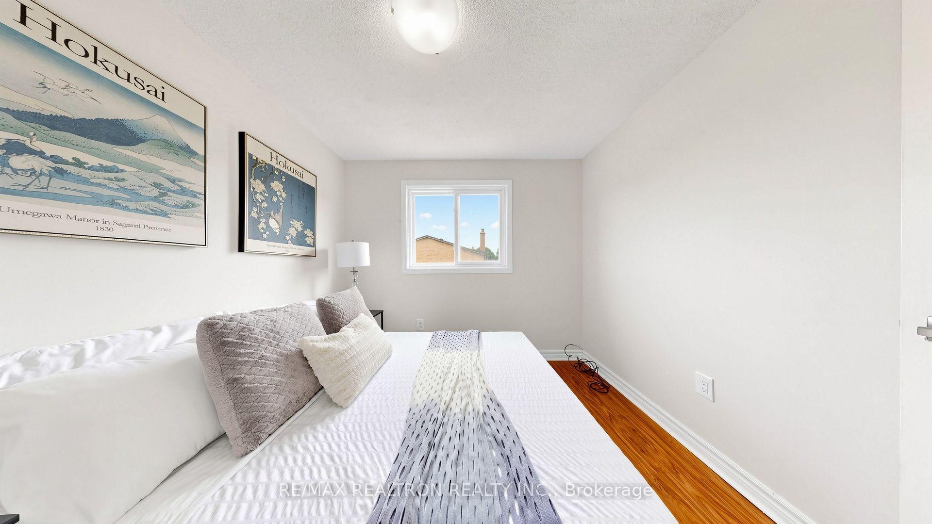 Photo 24 of 64 Dunbar Crescent, Markham, Milliken Mills East — HOMEH