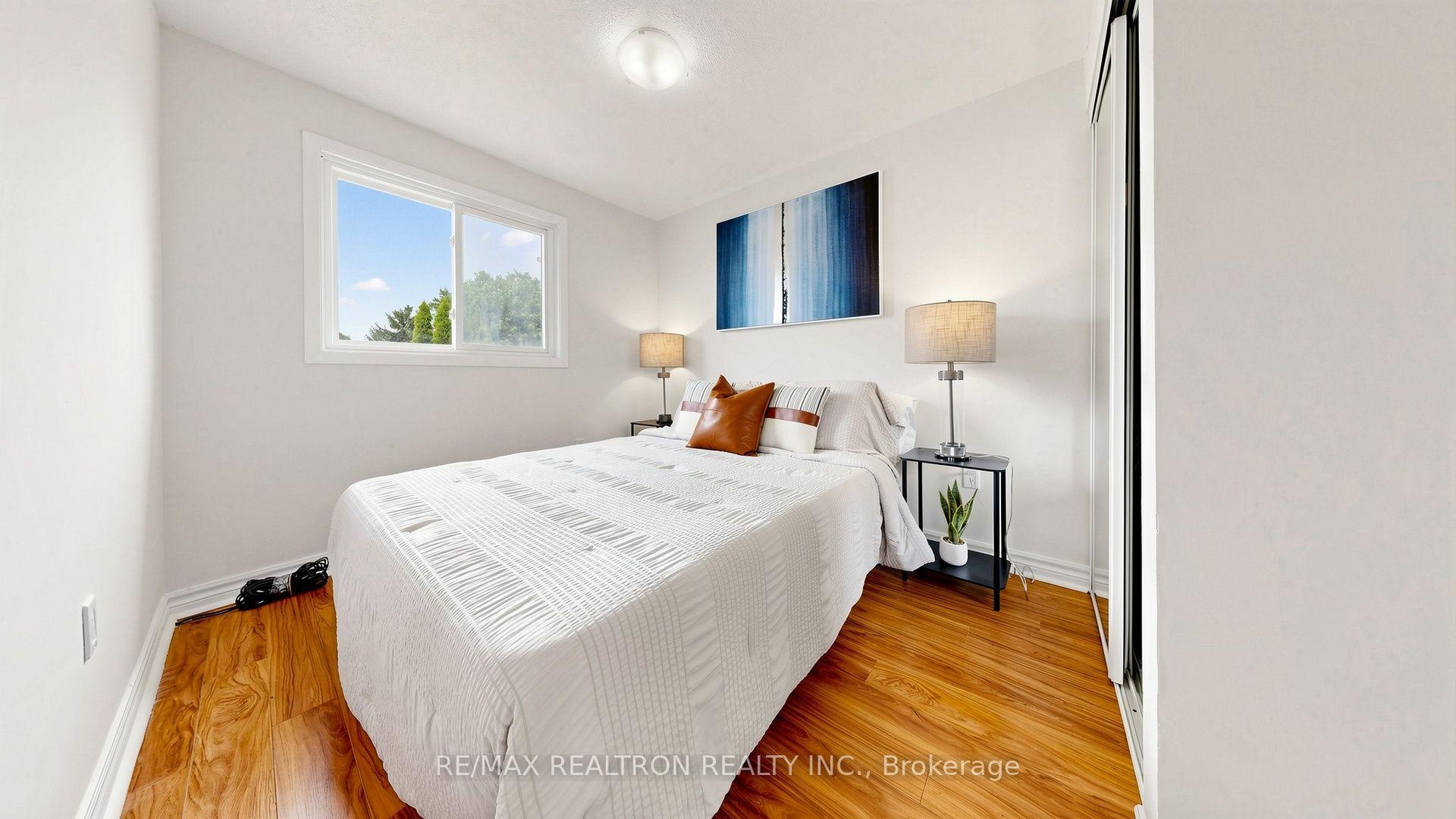 Photo 25 of 64 Dunbar Crescent, Markham, Milliken Mills East — HOMEH