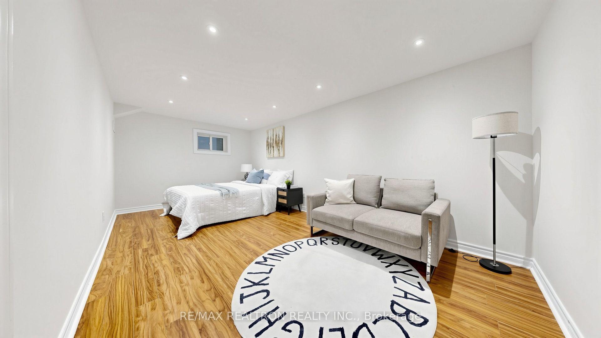 Photo 29 of 64 Dunbar Crescent, Markham, Milliken Mills East — HOMEH