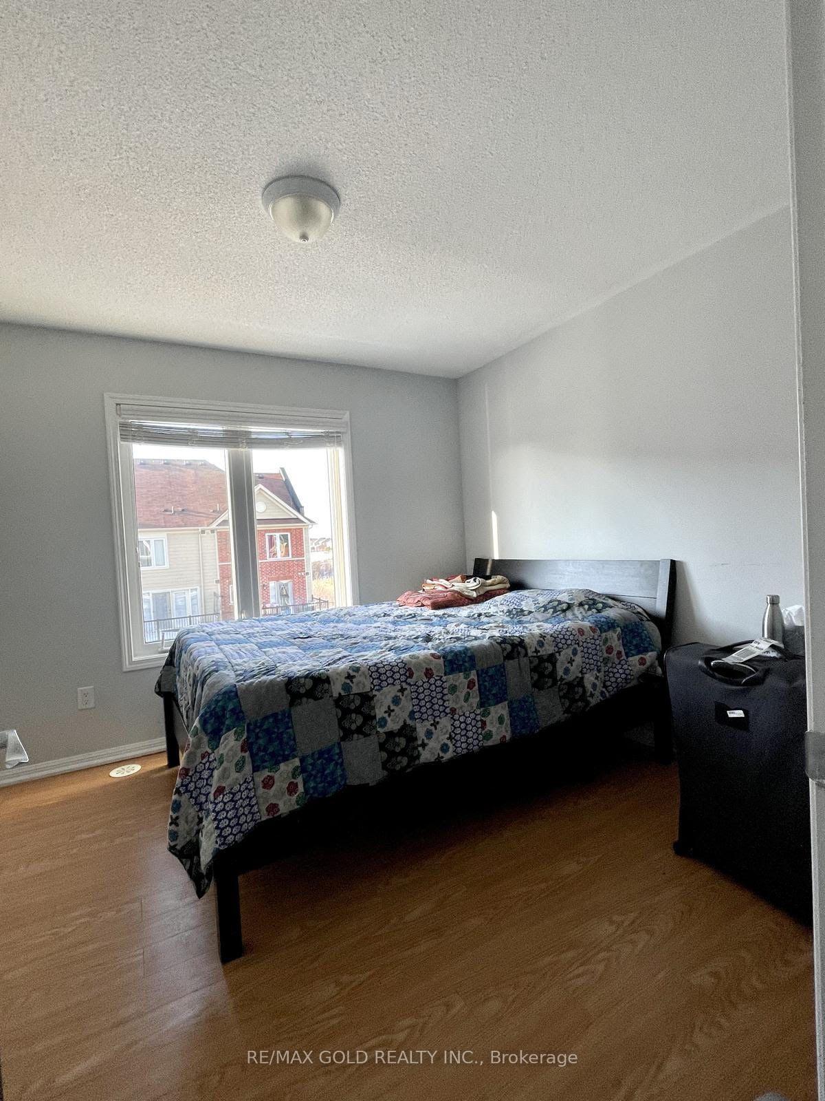 Photo 2 of Unit 215, 250 Sunny Meadow Boulevard, Brampton, Sandringham-Wellington — HOMEH