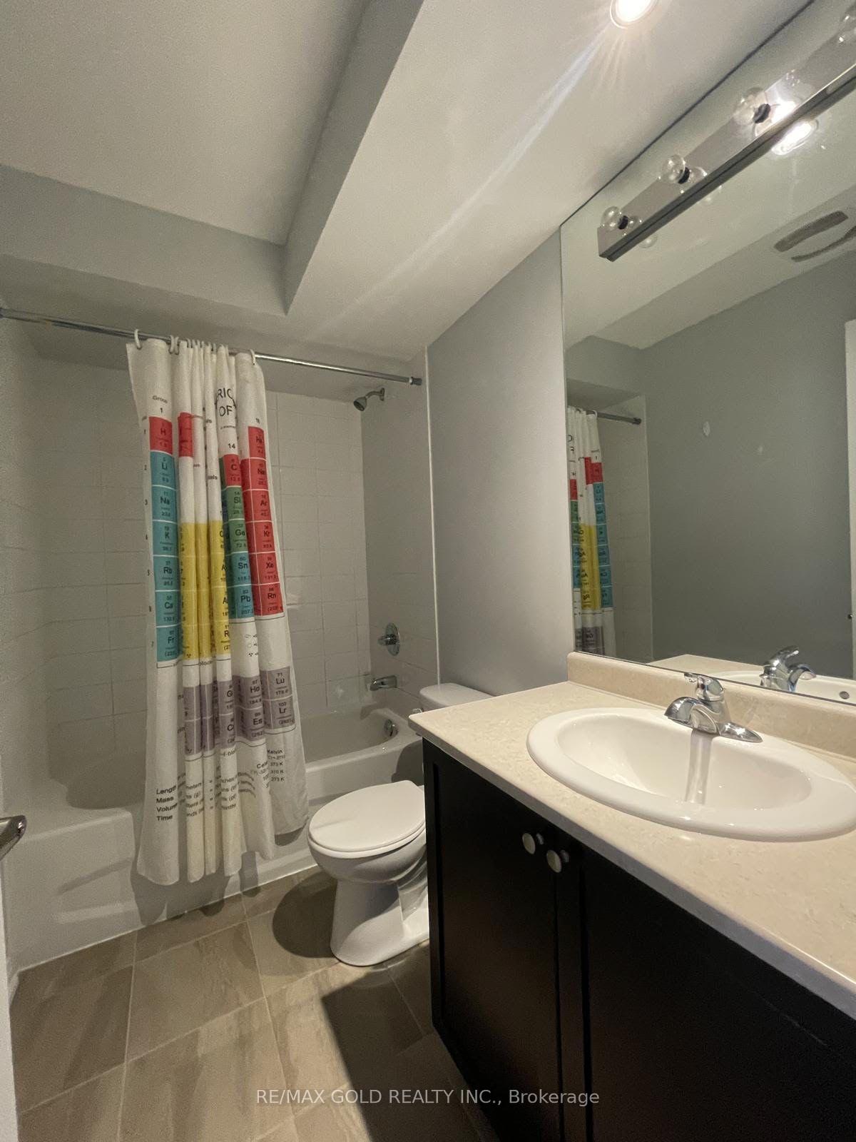 Photo 9 of Unit 215, 250 Sunny Meadow Boulevard, Brampton, Sandringham-Wellington — HOMEH