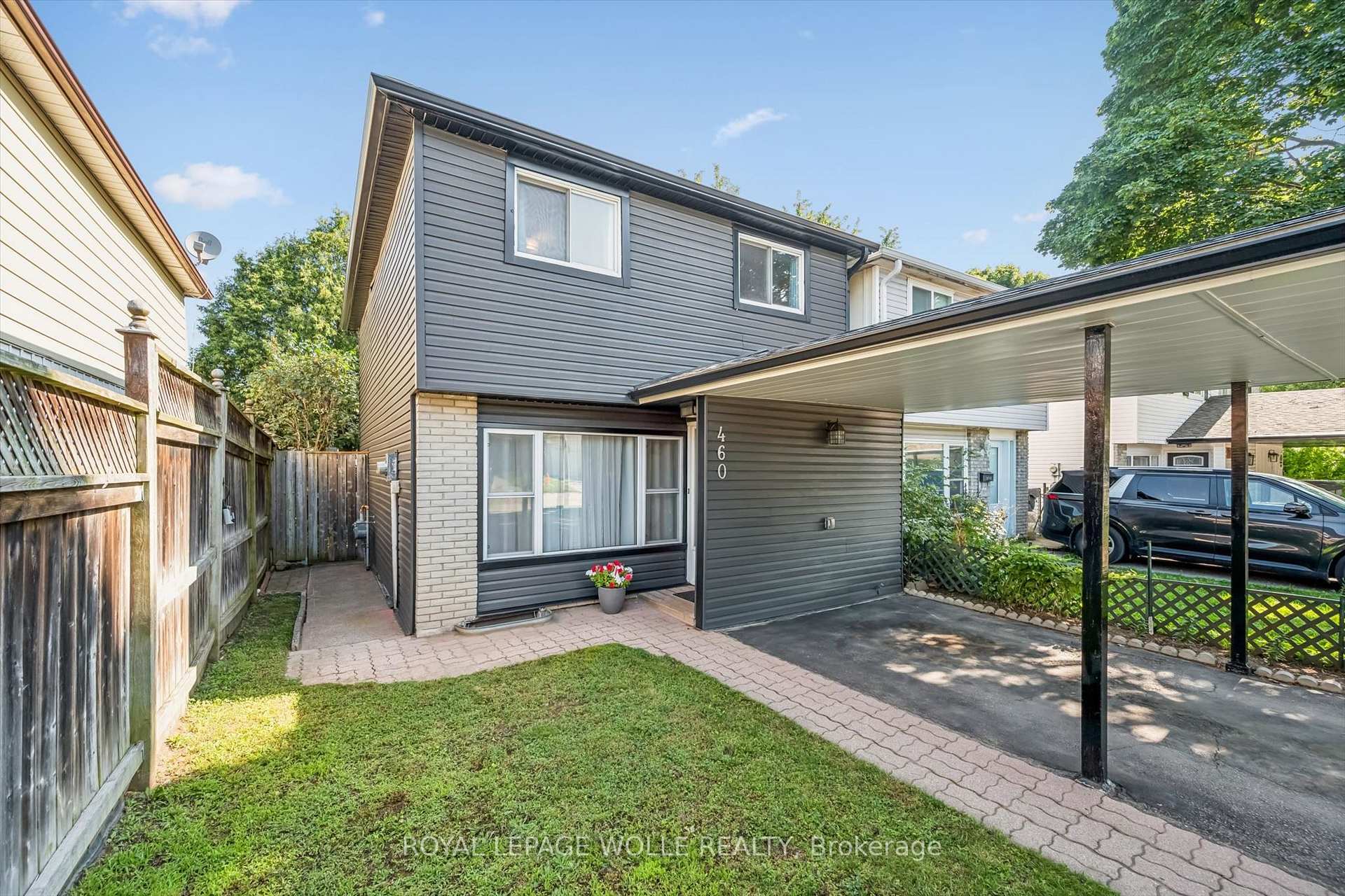 Photo 2 of 460 Parkview Crescent, Cambridge, Preston Heights — HOMEH