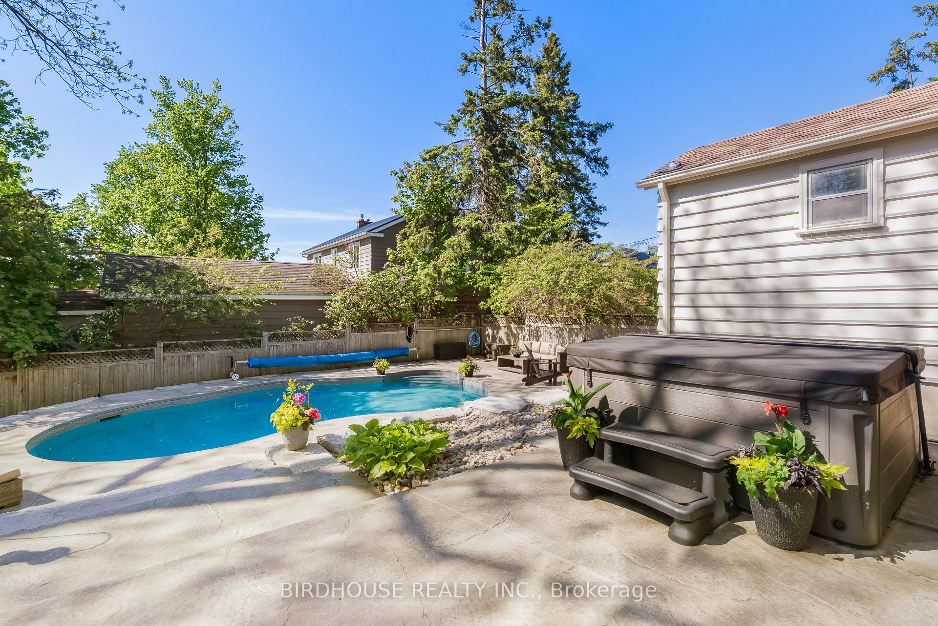 Photo 39 of 69 Bond Street W, Kawartha Lakes, Lindsay — HOMEH