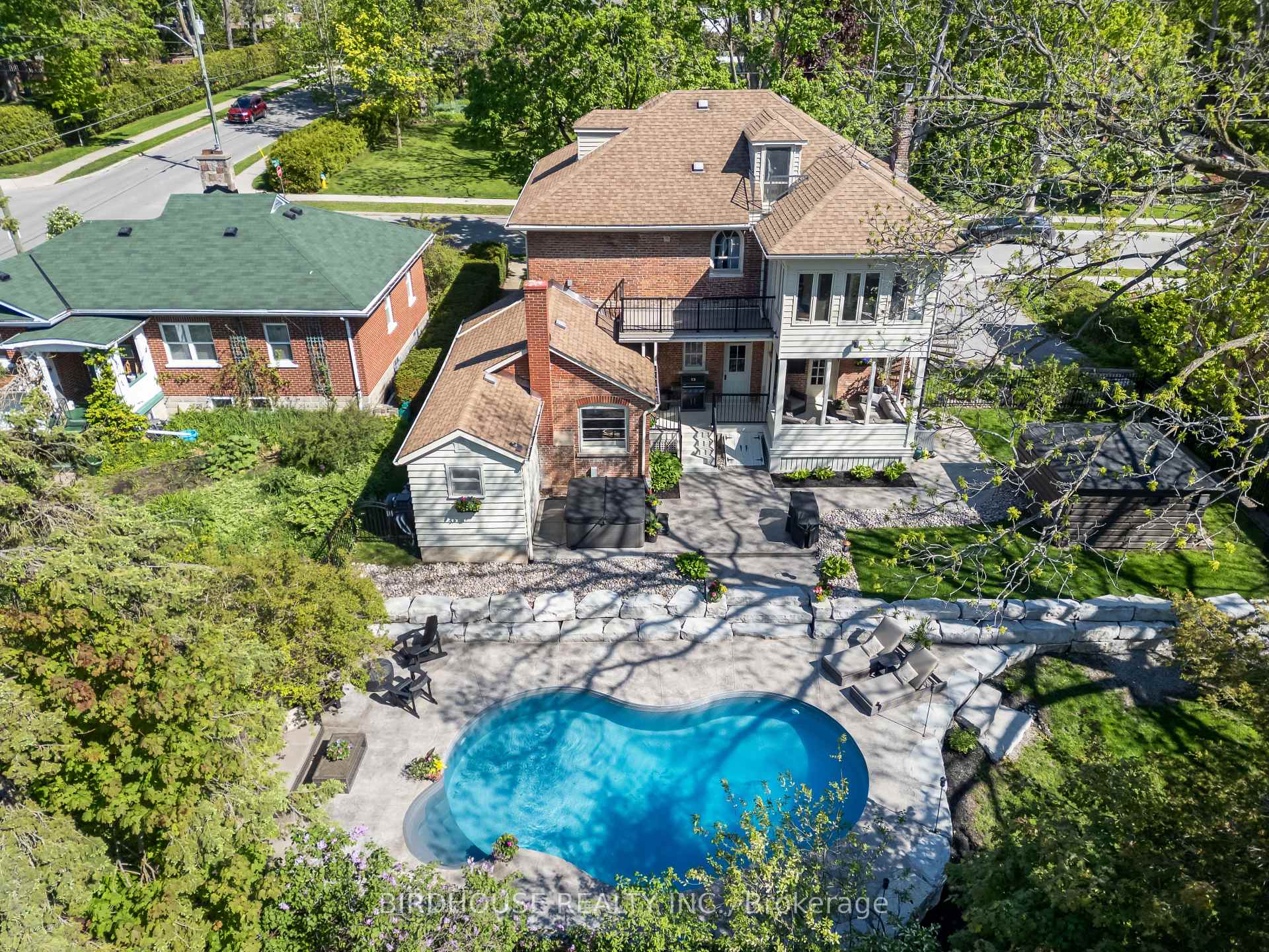 Photo 48 of 69 Bond Street W, Kawartha Lakes, Lindsay — HOMEH