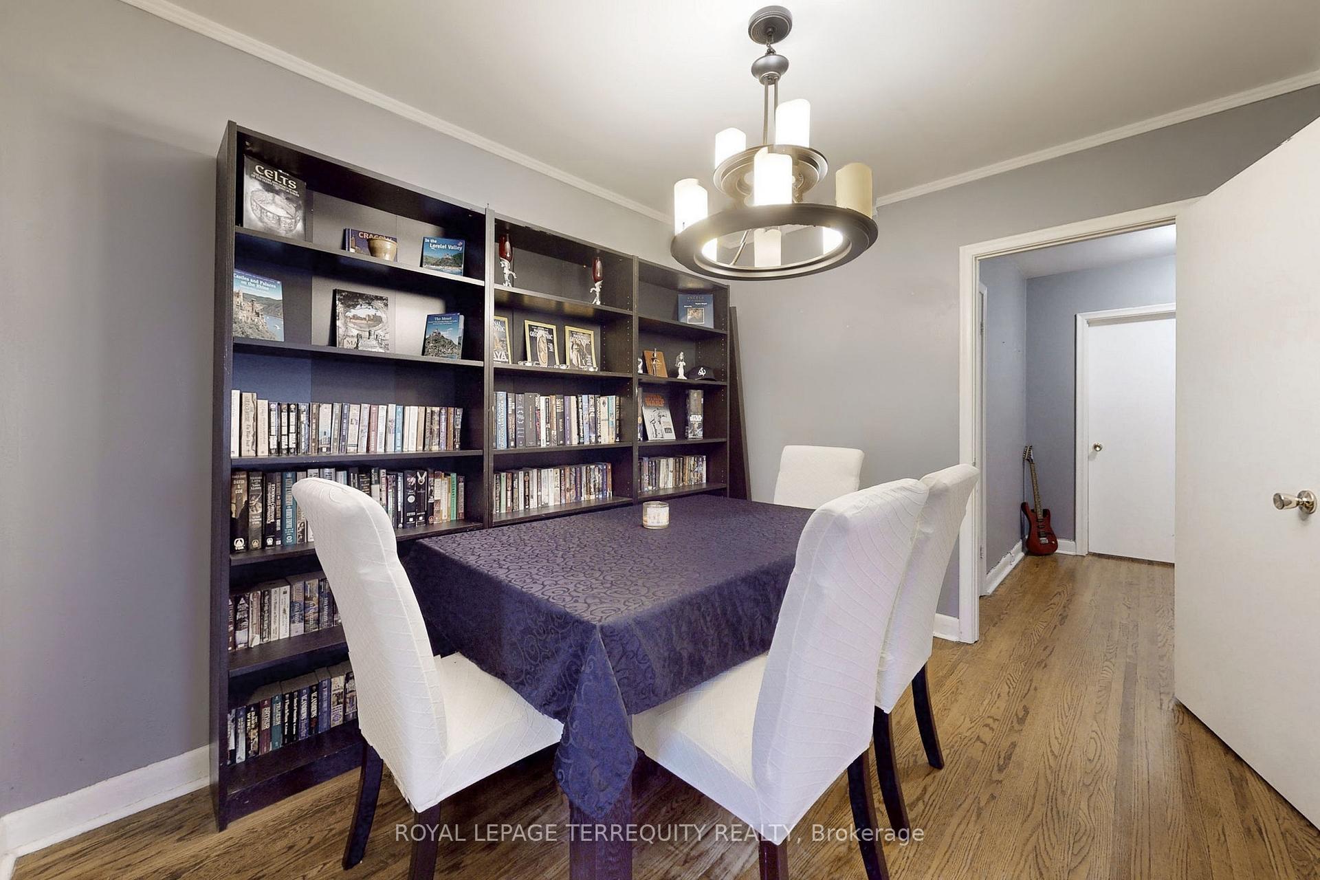 Photo 19 of 29 Love Crescent, Toronto, East End-Danforth — HOMEH
