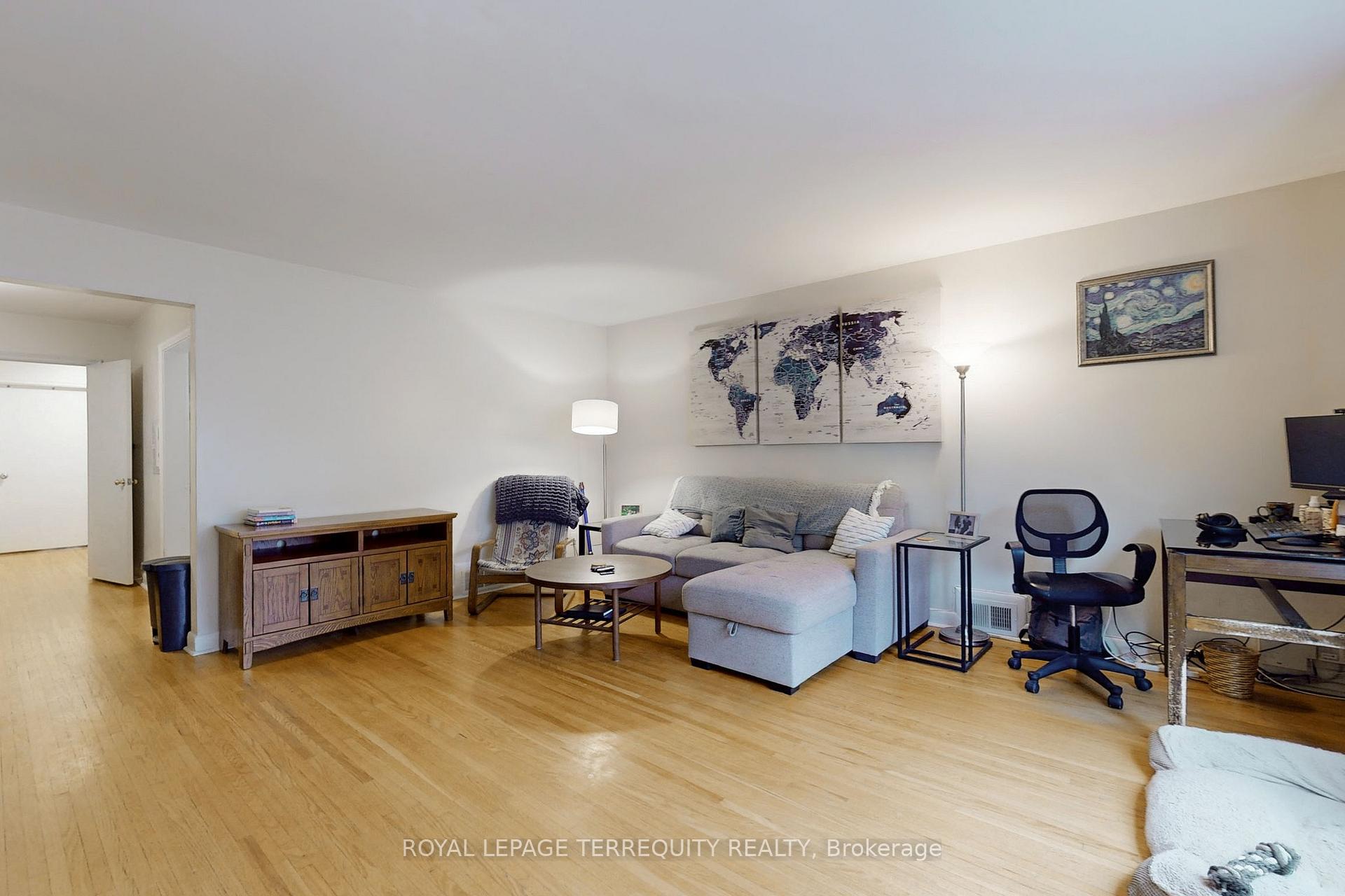 Photo 25 of 29 Love Crescent, Toronto, East End-Danforth — HOMEH