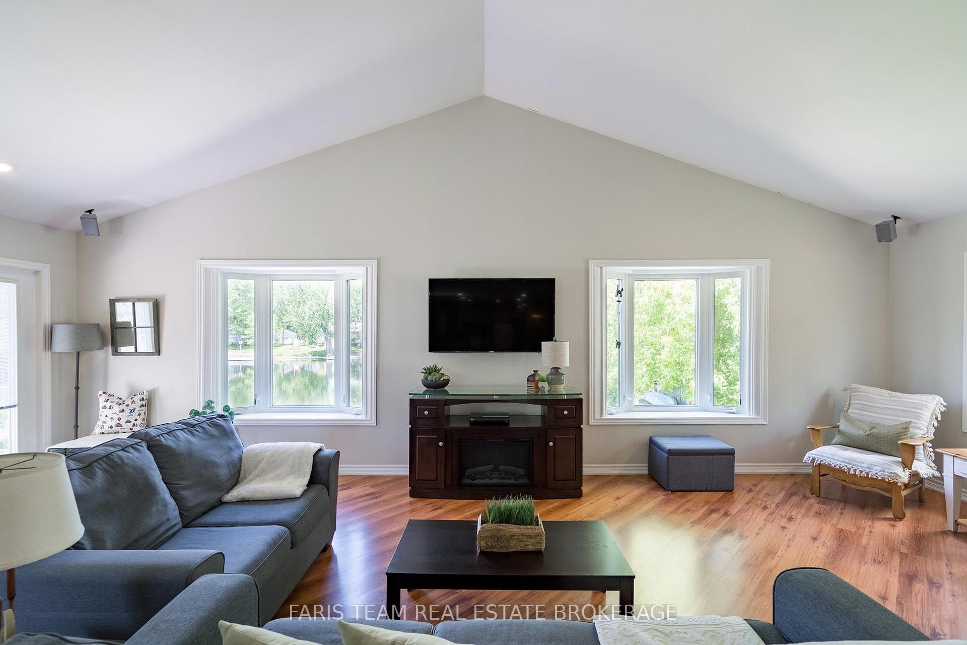 Photo 12 of 4654 Iron Bridge Lane, Severn, Washago — HOMEH