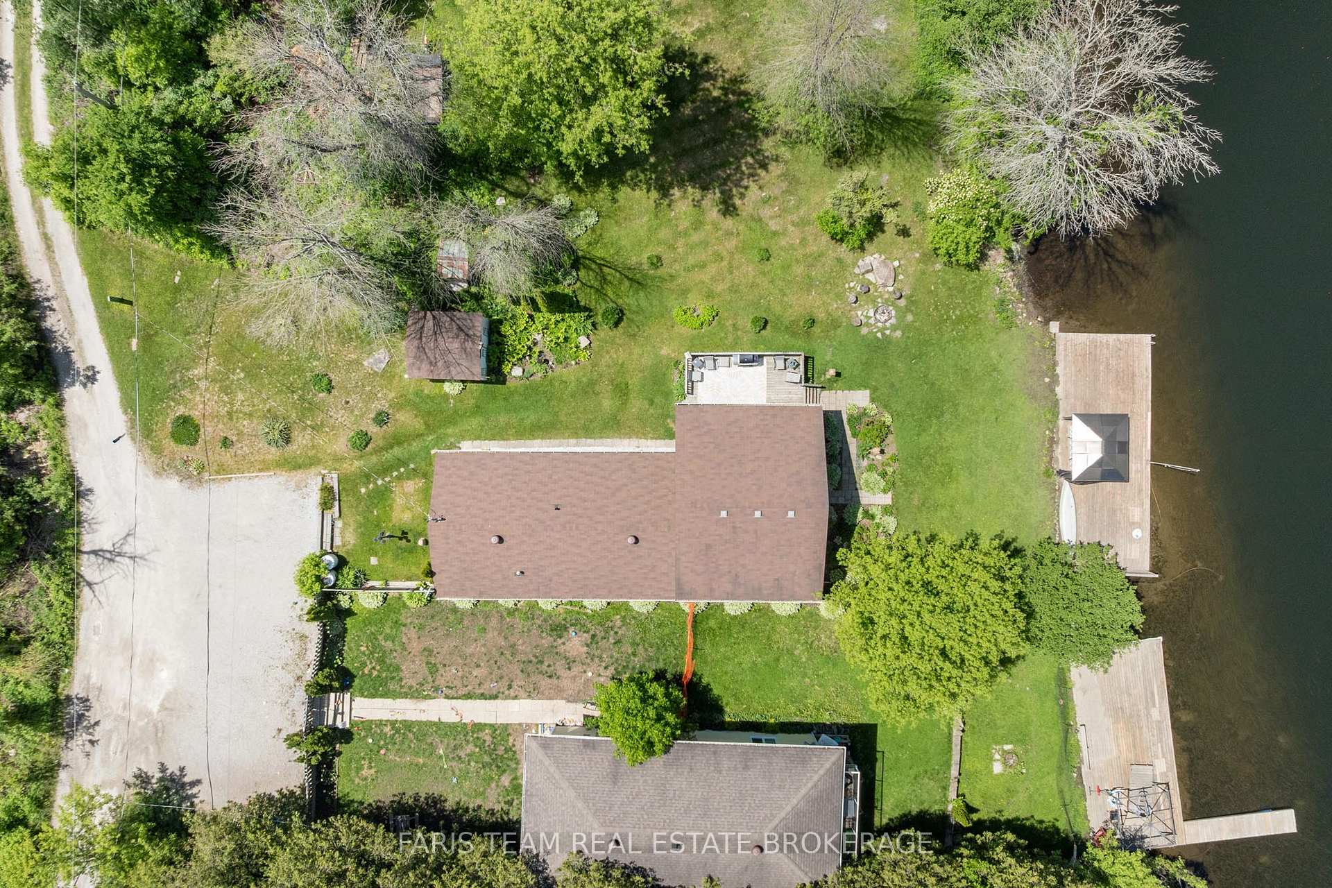 Photo 31 of 4654 Iron Bridge Lane, Severn, Washago — HOMEH
