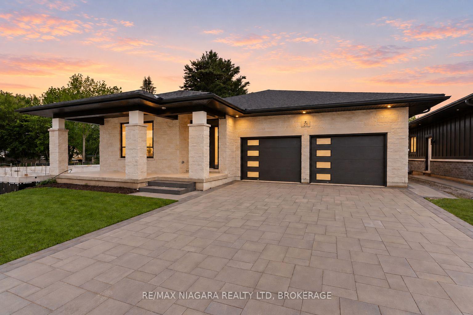 Photo 4 of 21 Accursi Crescent, Pelham, Fonthill — HOMEH