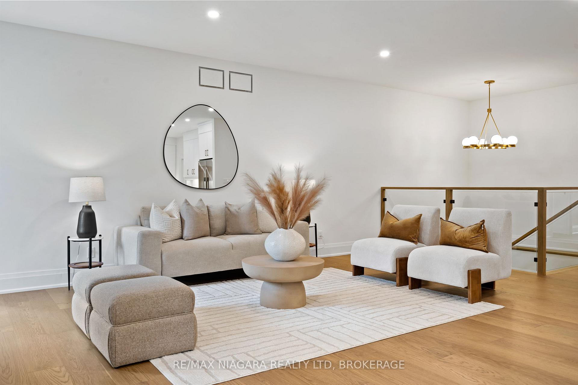 Photo 14 of 21 Accursi Crescent, Pelham, Fonthill — HOMEH