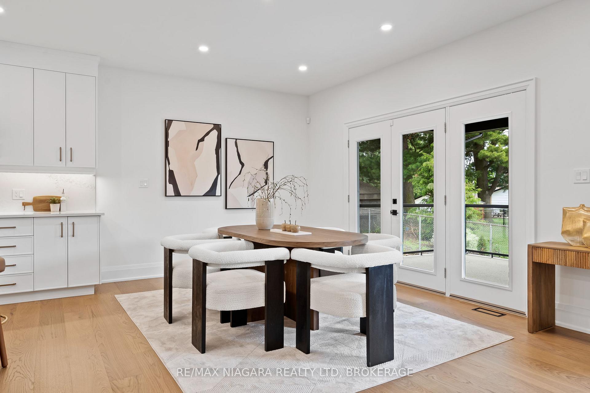 Photo 26 of 21 Accursi Crescent, Pelham, Fonthill — HOMEH