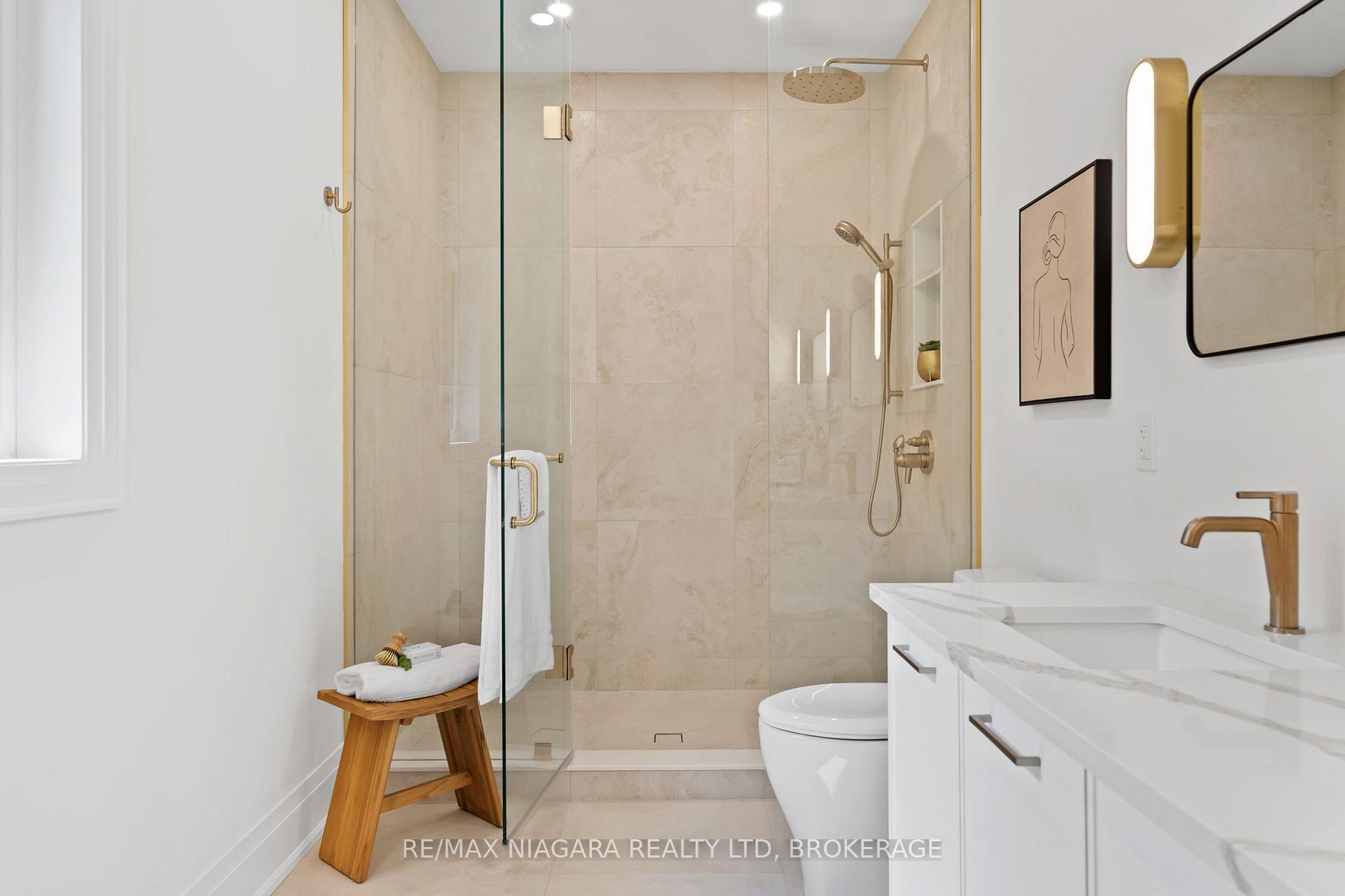 Photo 33 of 21 Accursi Crescent, Pelham, Fonthill — HOMEH