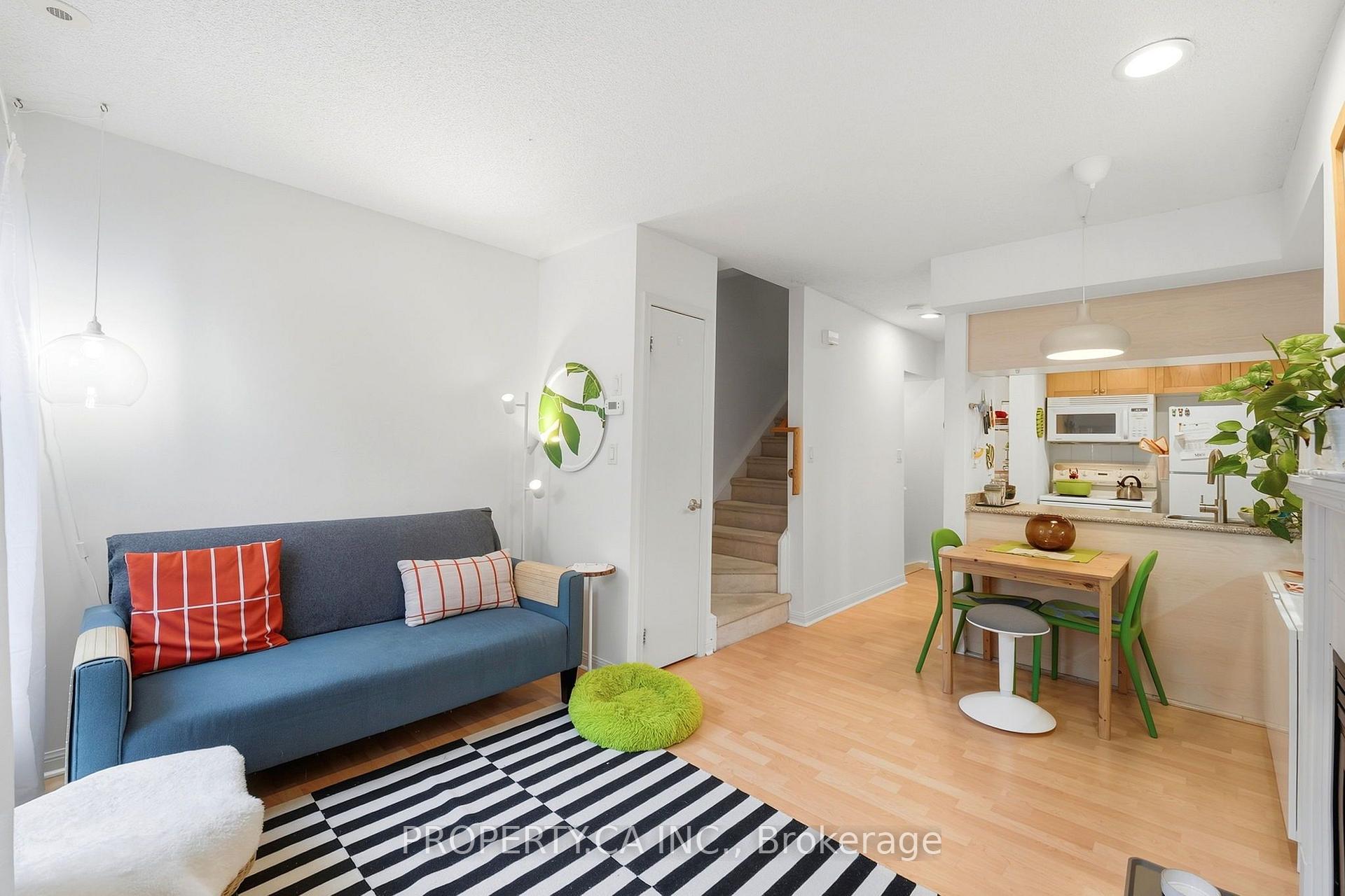 Photo 7 of Unit 118, 3 Everson Drive, North York, Willowdale East — HOMEH