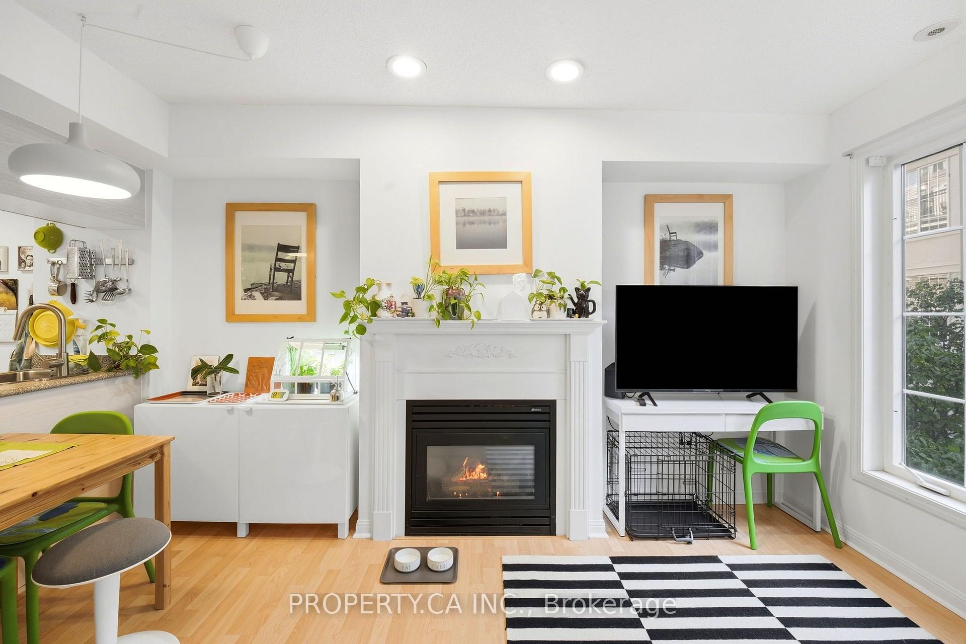Photo 9 of Unit 118, 3 Everson Drive, North York, Willowdale East — HOMEH