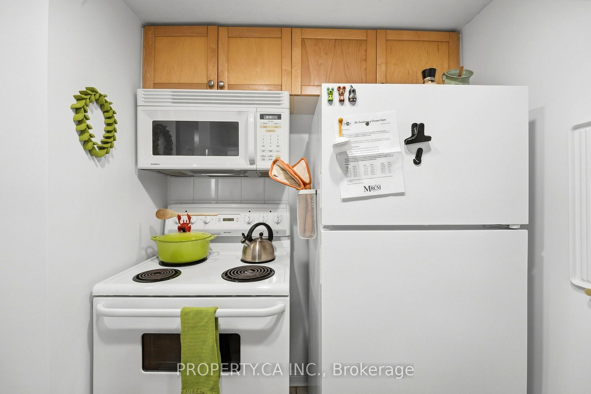 Photo 11 of Unit 118, 3 Everson Drive, North York, Willowdale East — HOMEH