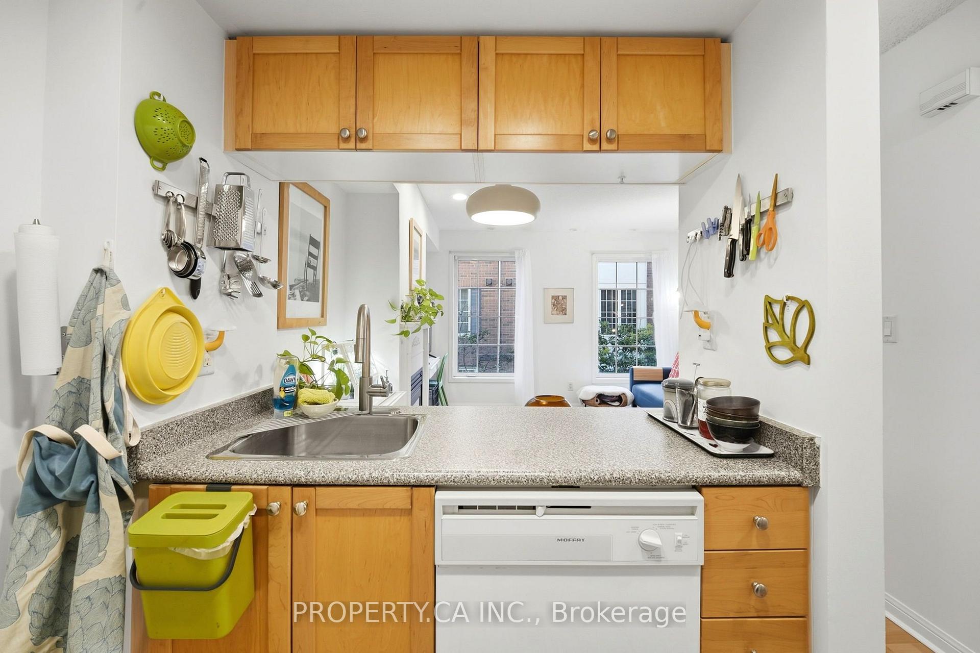 Photo 12 of Unit 118, 3 Everson Drive, North York, Willowdale East — HOMEH