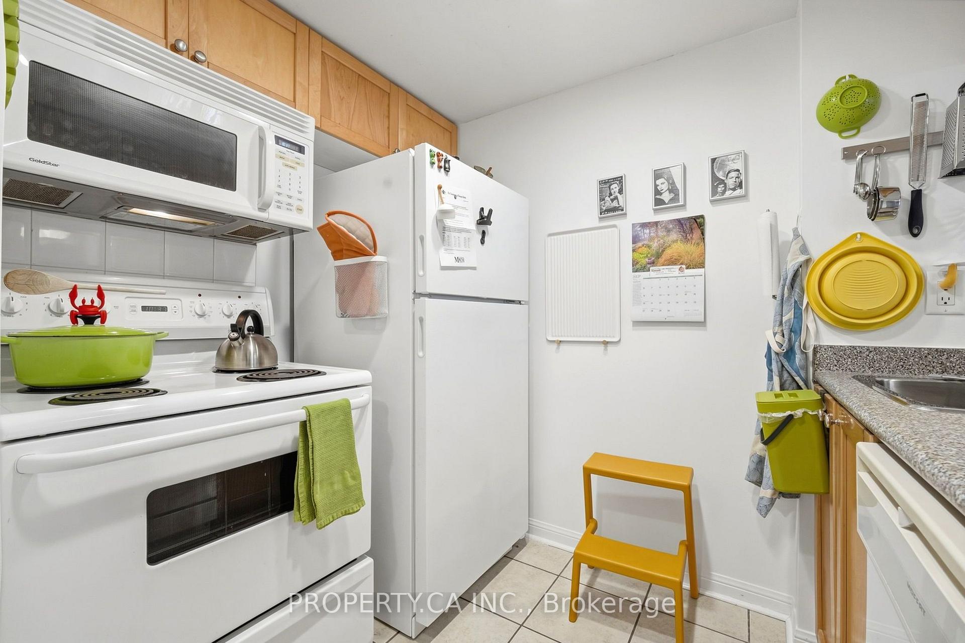 Photo 14 of Unit 118, 3 Everson Drive, North York, Willowdale East — HOMEH