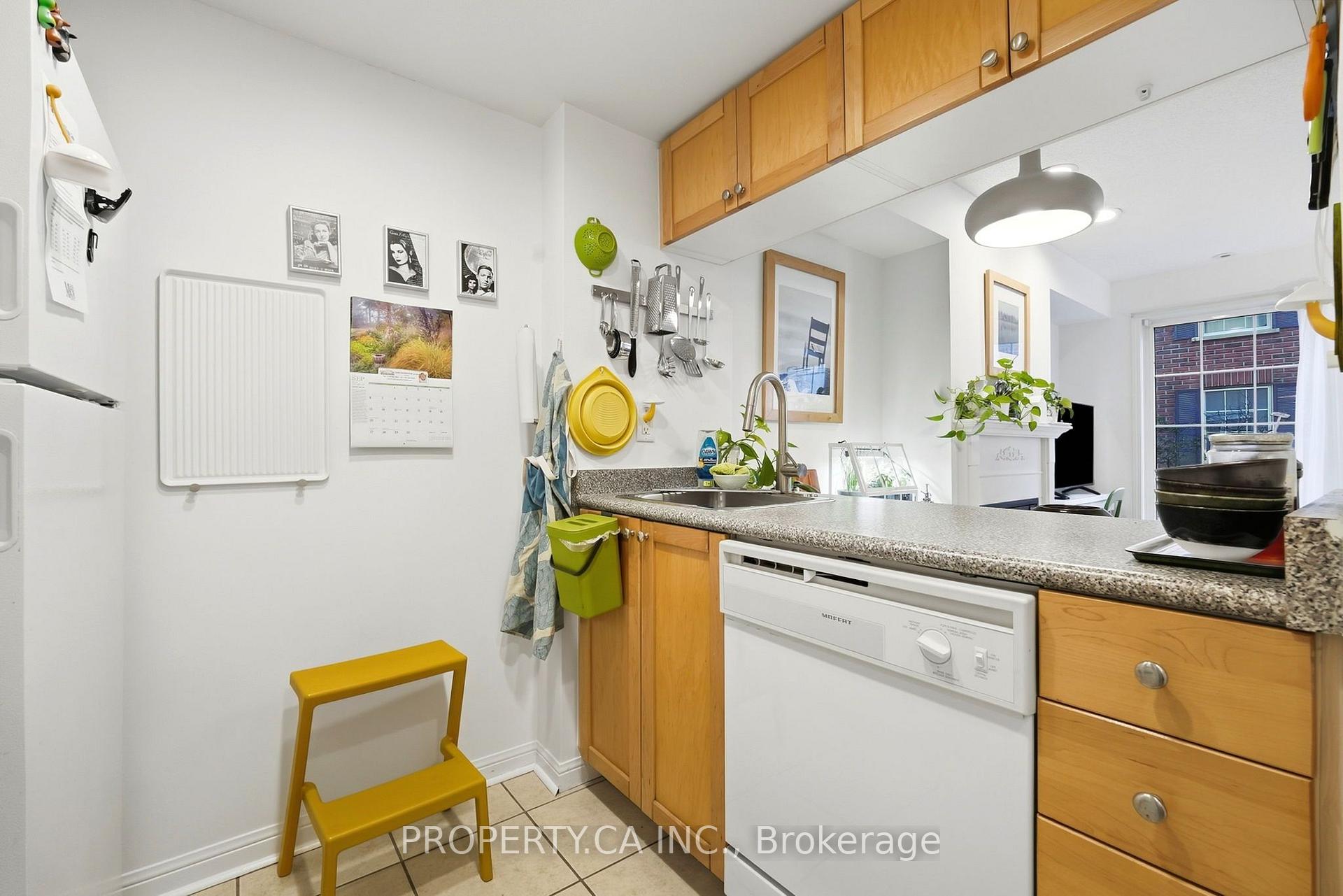 Photo 15 of Unit 118, 3 Everson Drive, North York, Willowdale East — HOMEH