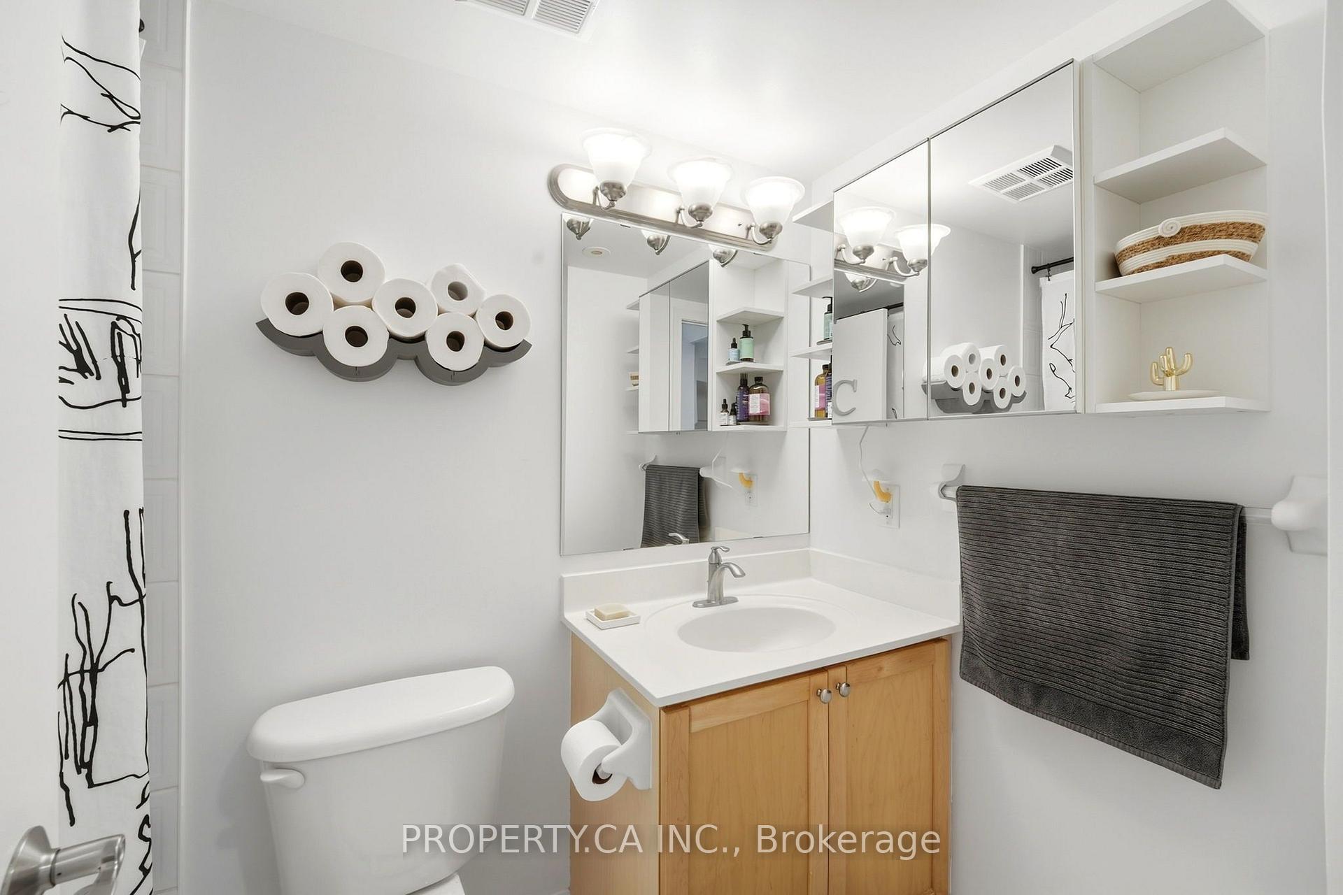 Photo 21 of Unit 118, 3 Everson Drive, North York, Willowdale East — HOMEH