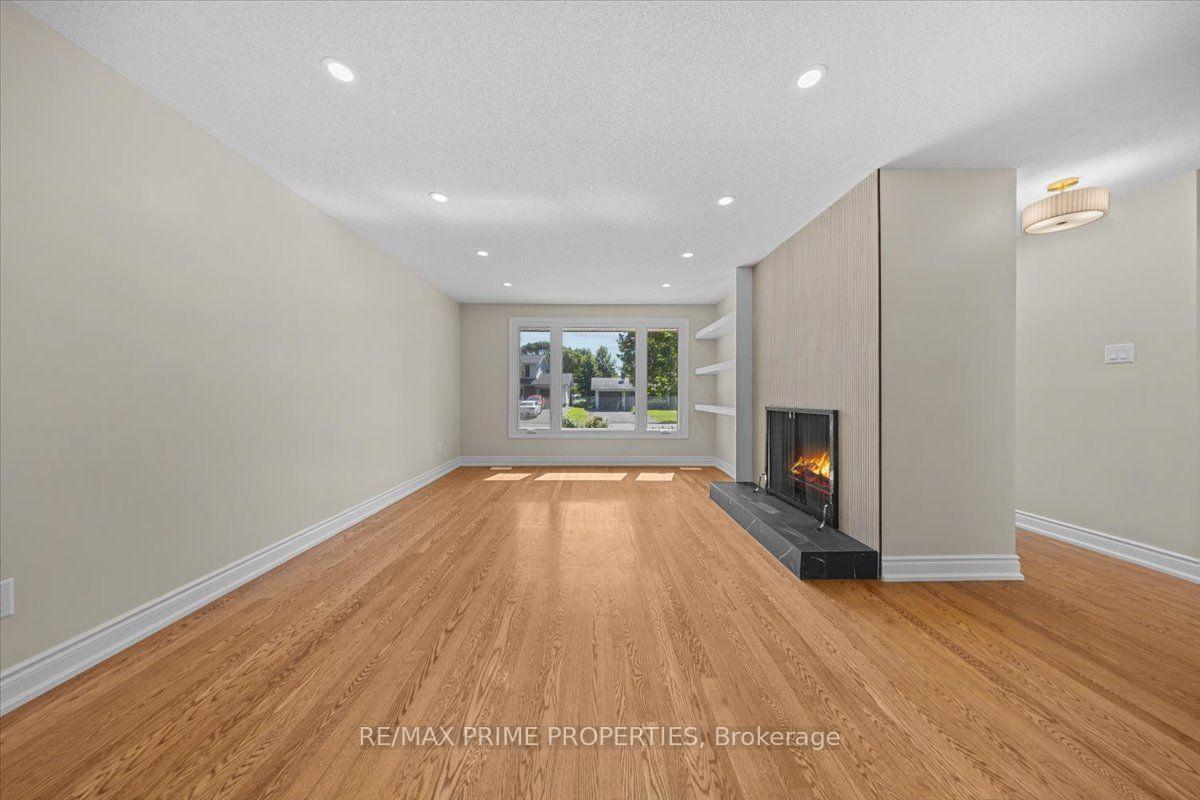 Photo 7 of 104 Queensline Drive, Ottawa, Bruce Farm/Graham Park/Qualicum/Bellands — HOMEH