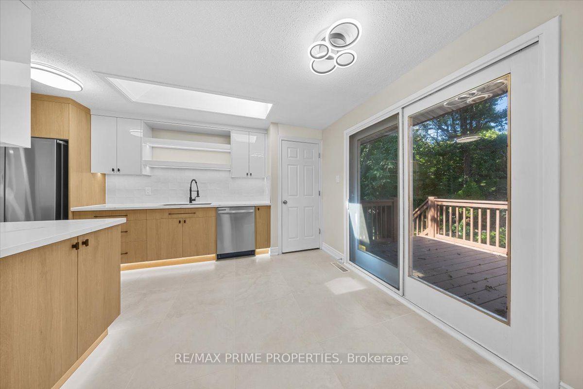 Photo 15 of 104 Queensline Drive, Ottawa, Bruce Farm/Graham Park/Qualicum/Bellands — HOMEH