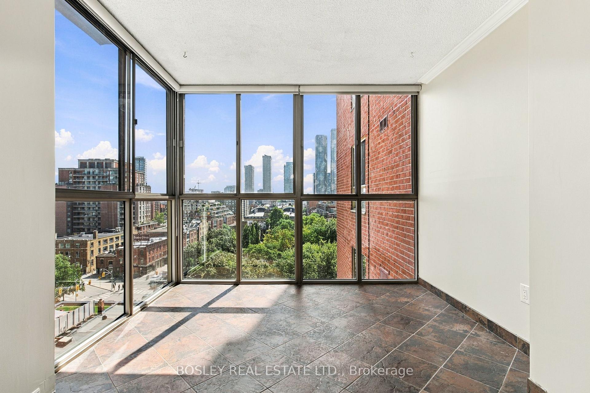 Front of Unit 1001, 95 Lombard Street