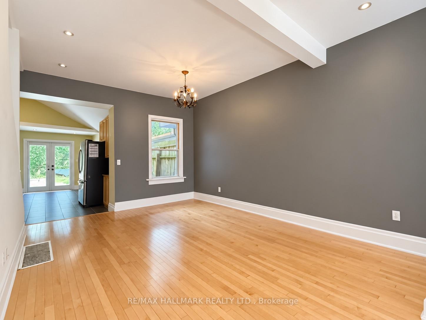 Photo 13 of 193 Boulton Avenue, Toronto, South Riverdale — HOMEH