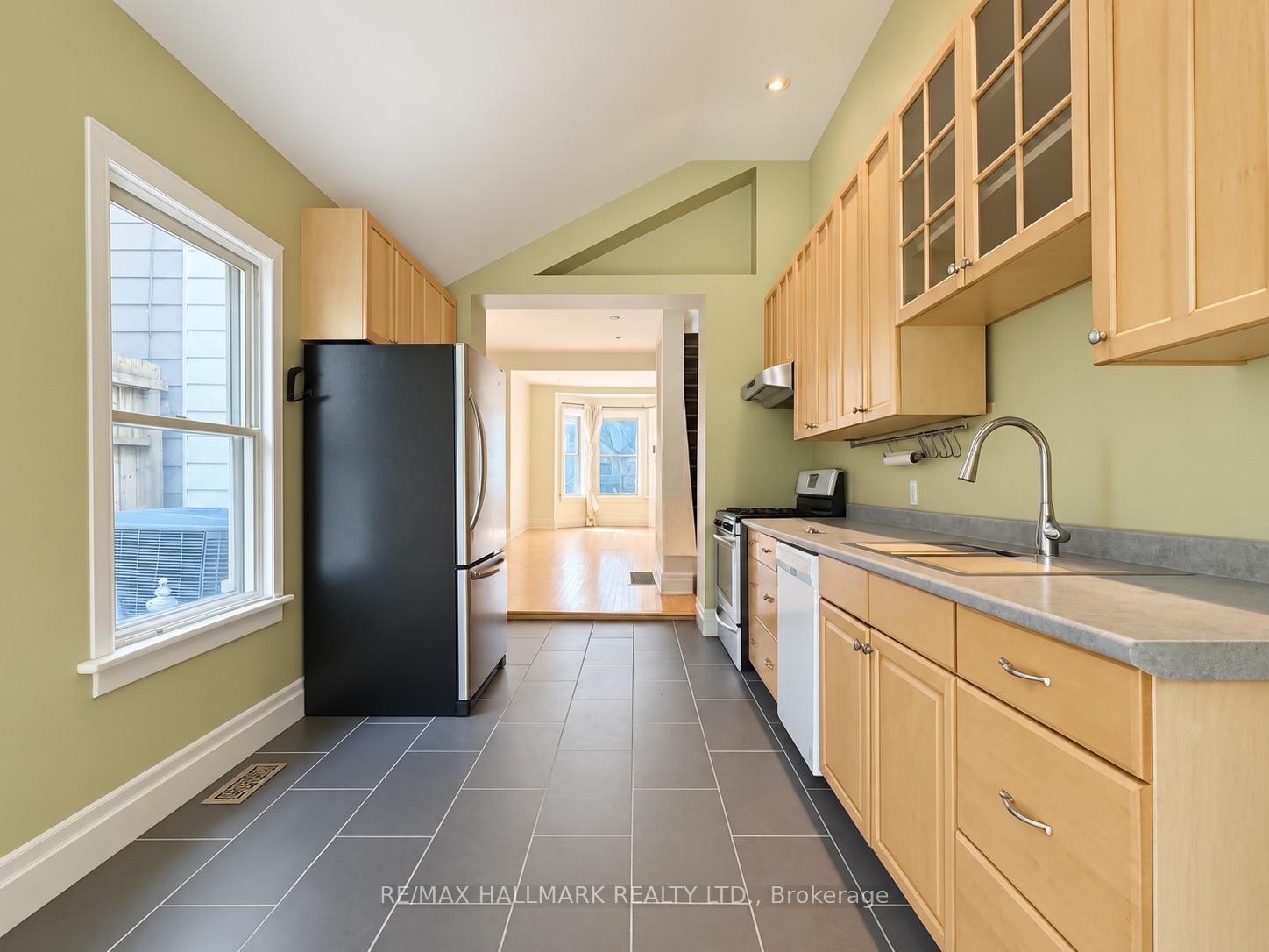 Photo 16 of 193 Boulton Avenue, Toronto, South Riverdale — HOMEH