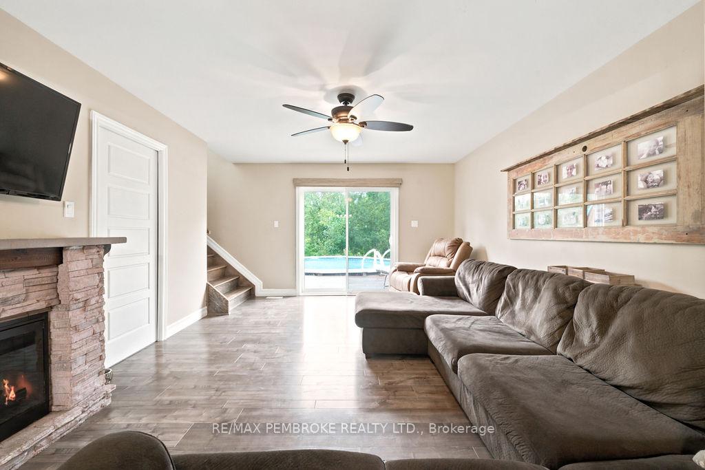 Photo 16 of 407 Latimer Road, North Grenville, North Grenville Twp (Kemptville East) — HOMEH
