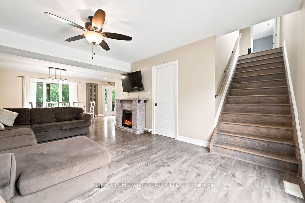 Photo 18 of 407 Latimer Road, North Grenville, North Grenville Twp (Kemptville East) — HOMEH