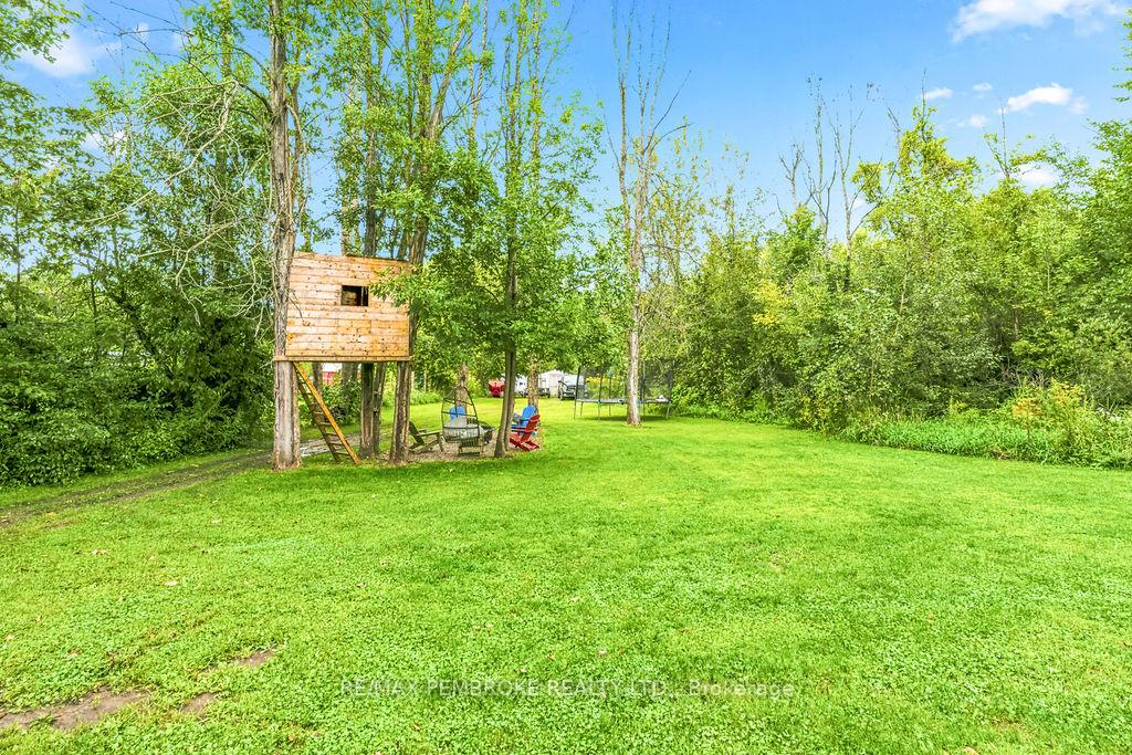 Photo 41 of 407 Latimer Road, North Grenville, North Grenville Twp (Kemptville East) — HOMEH