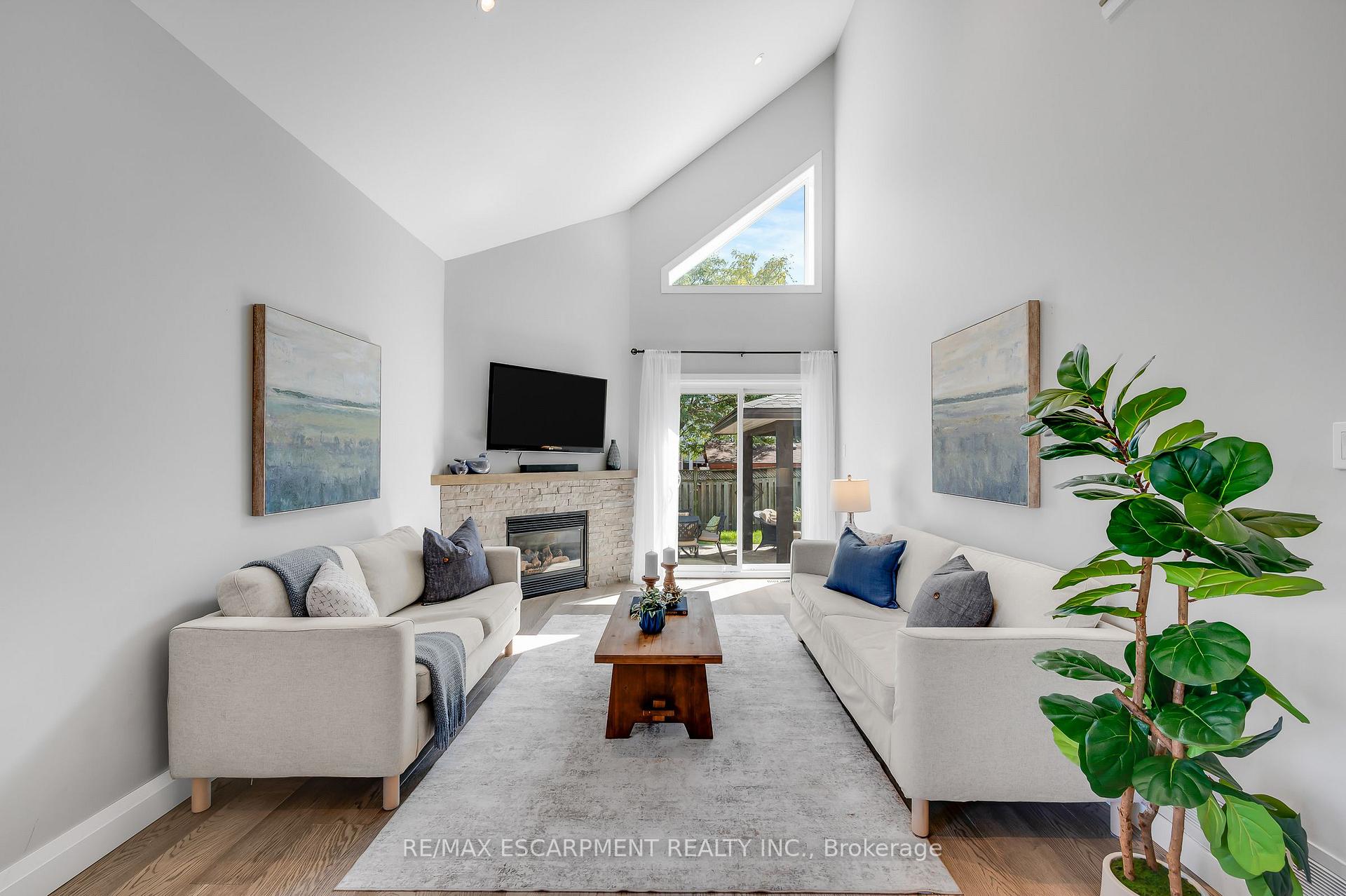 Photo 14 of 4014 Jarvis Crescent, Burlington, Rose — HOMEH