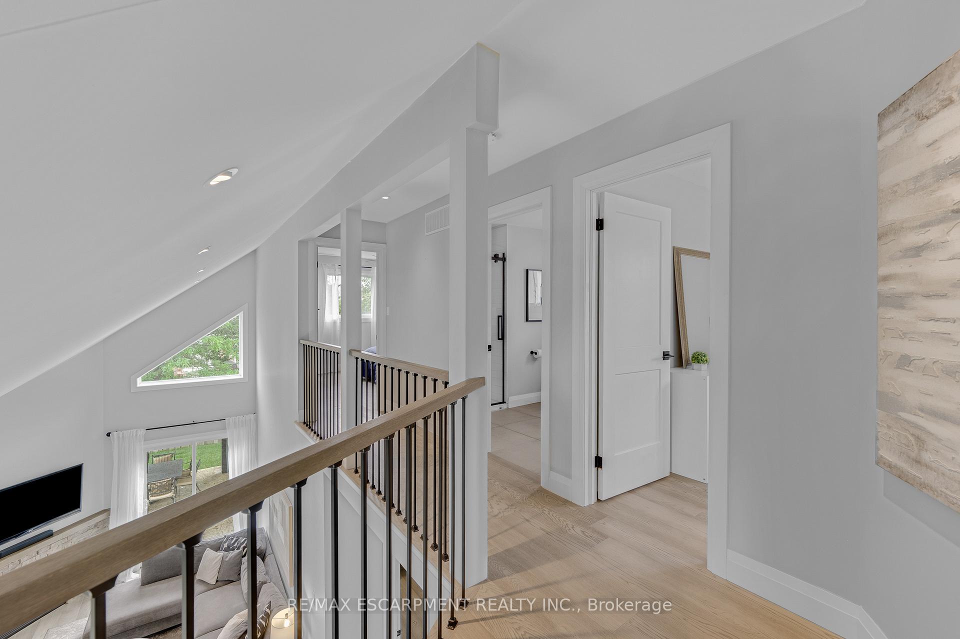 Photo 21 of 4014 Jarvis Crescent, Burlington, Rose — HOMEH