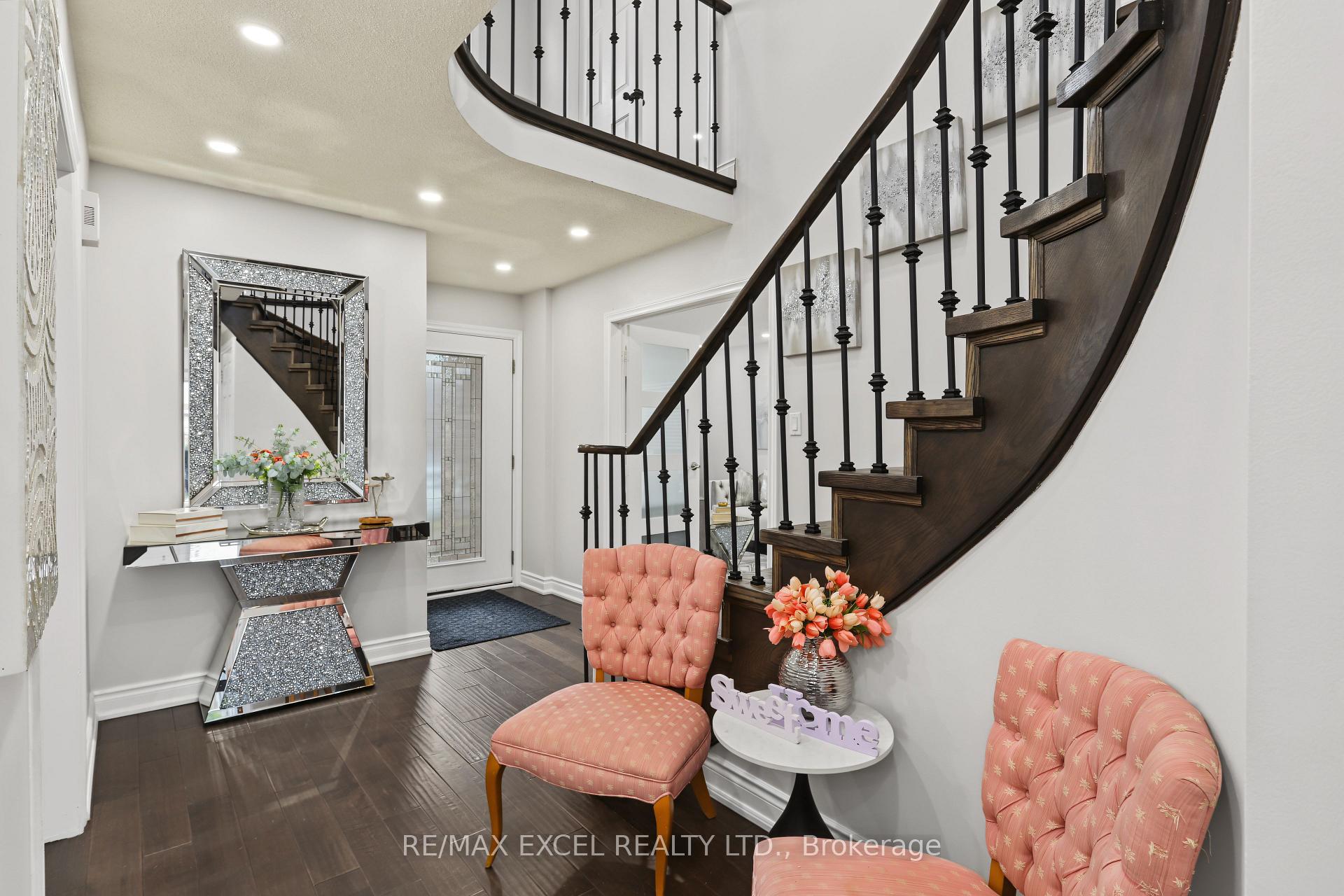 Photo 4 of 22 Horseshoe Drive, Whitby, Blue Grass Meadows — HOMEH