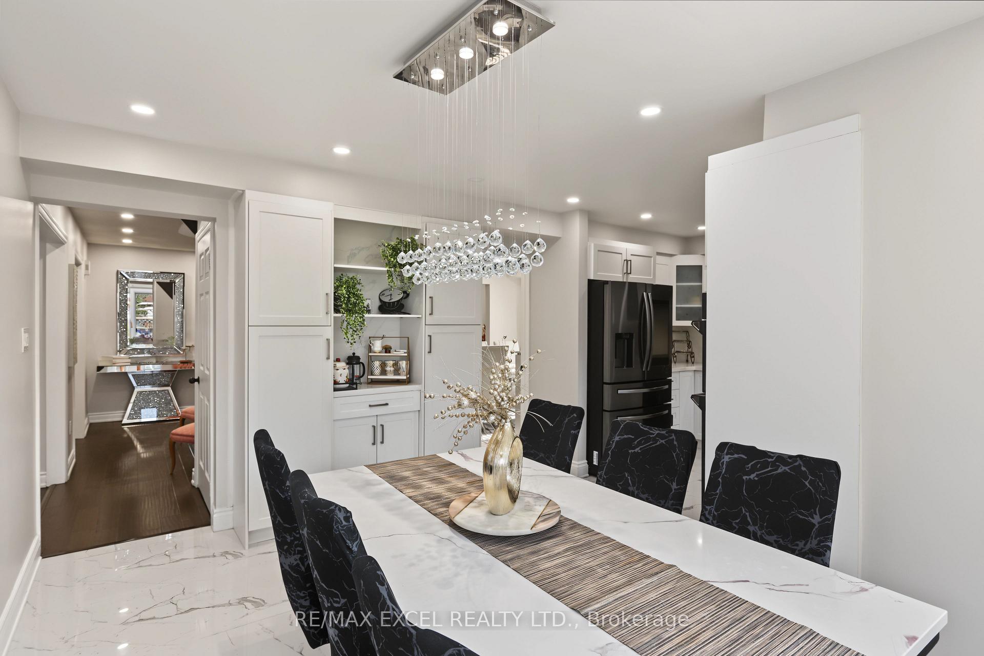 Photo 15 of 22 Horseshoe Drive, Whitby, Blue Grass Meadows — HOMEH