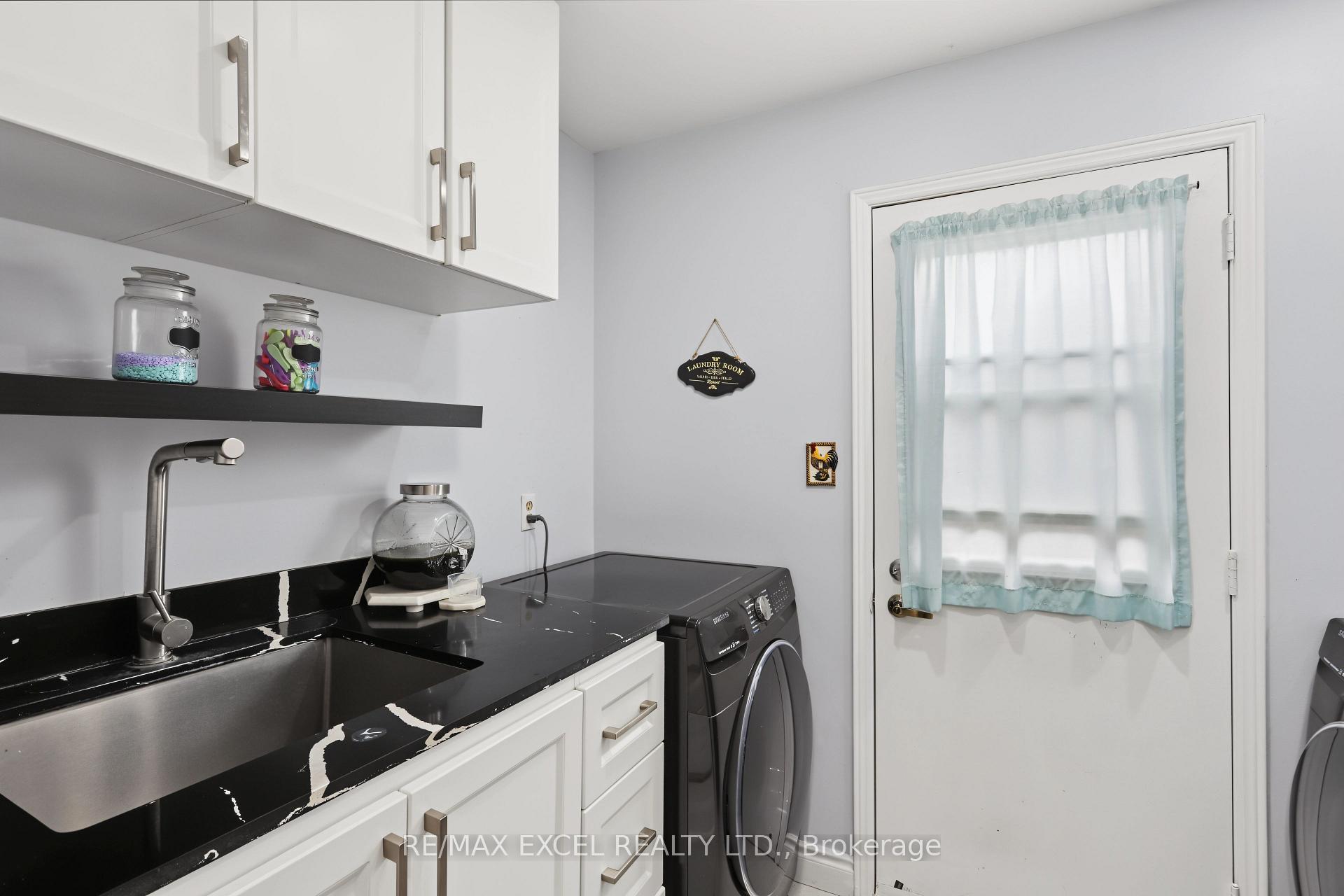Photo 18 of 22 Horseshoe Drive, Whitby, Blue Grass Meadows — HOMEH