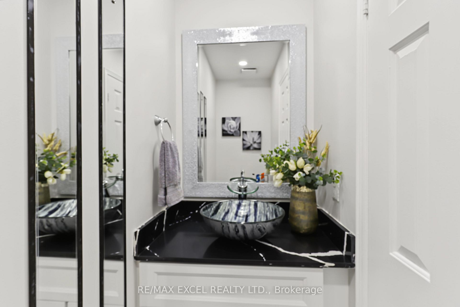 Photo 19 of 22 Horseshoe Drive, Whitby, Blue Grass Meadows — HOMEH