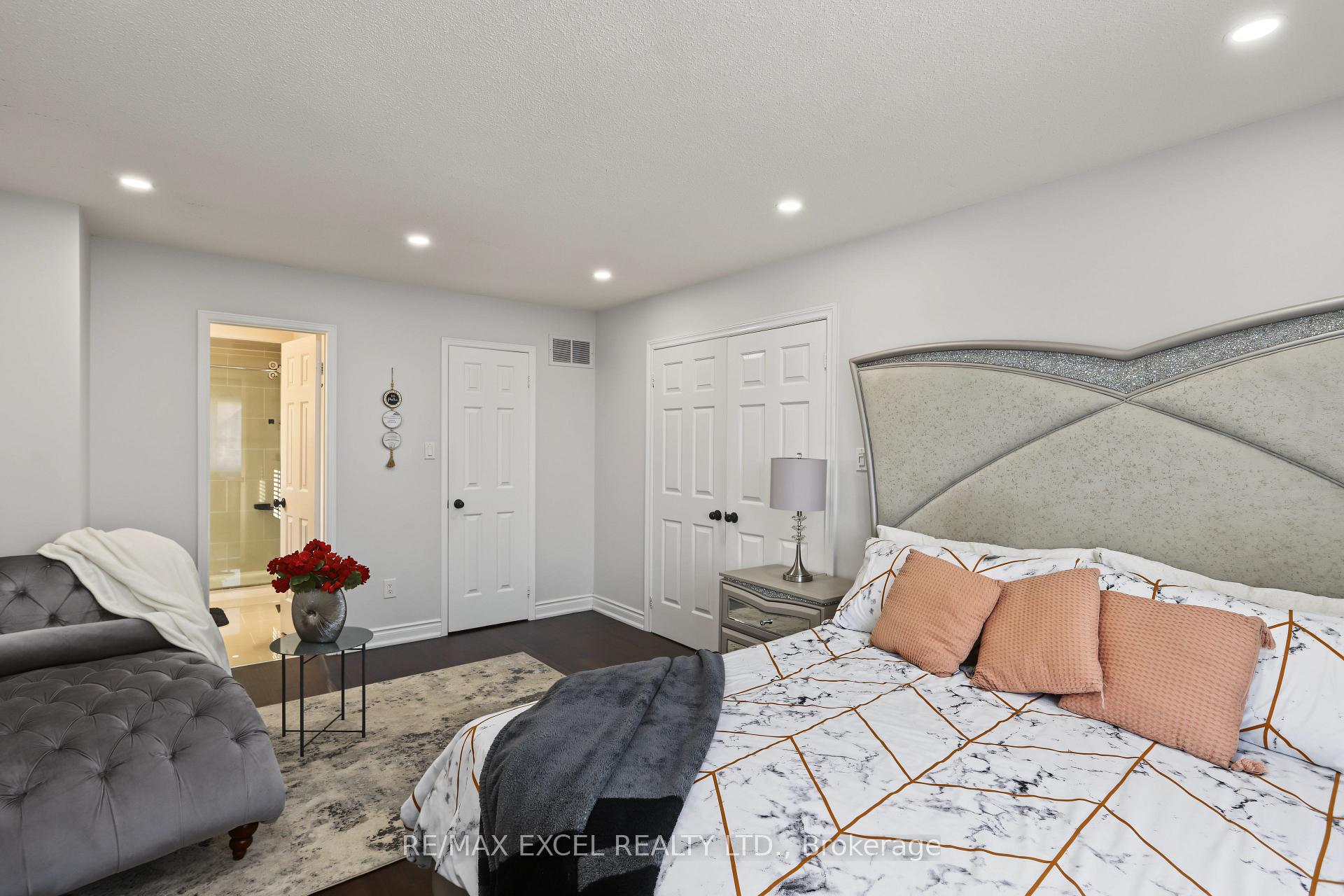 Photo 22 of 22 Horseshoe Drive, Whitby, Blue Grass Meadows — HOMEH