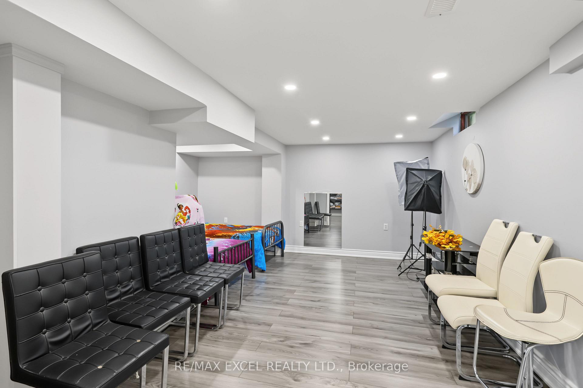 Photo 30 of 22 Horseshoe Drive, Whitby, Blue Grass Meadows — HOMEH