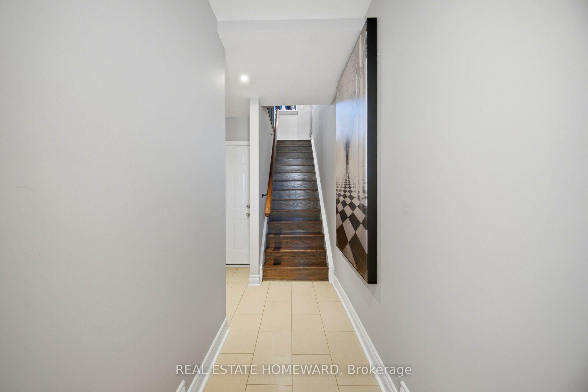 Photo 5 of 62 Cormier Heights, Etobicoke, Mimico — HOMEH