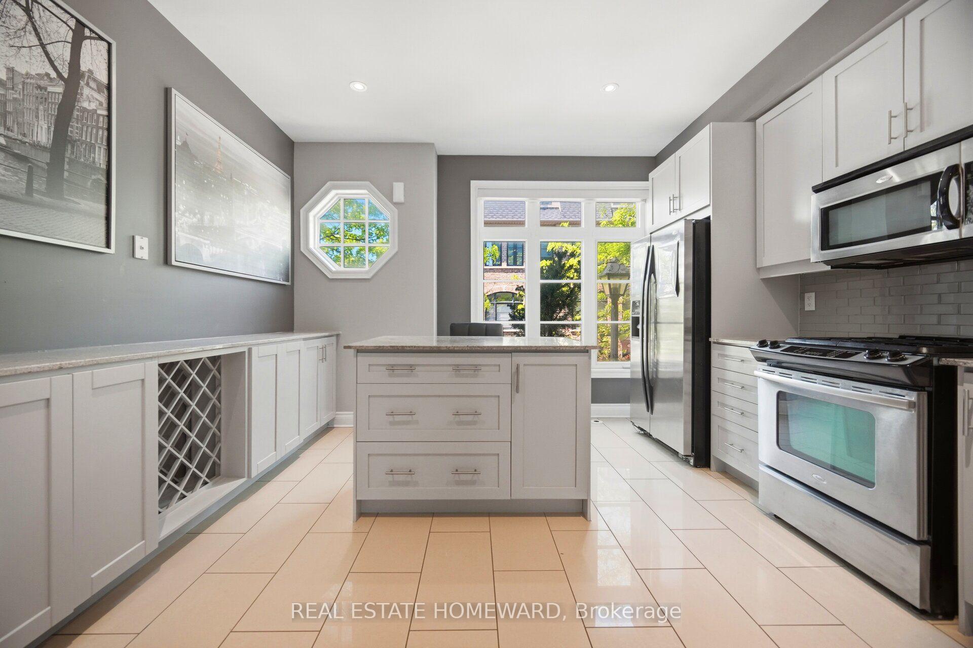 Photo 18 of 62 Cormier Heights, Etobicoke, Mimico — HOMEH