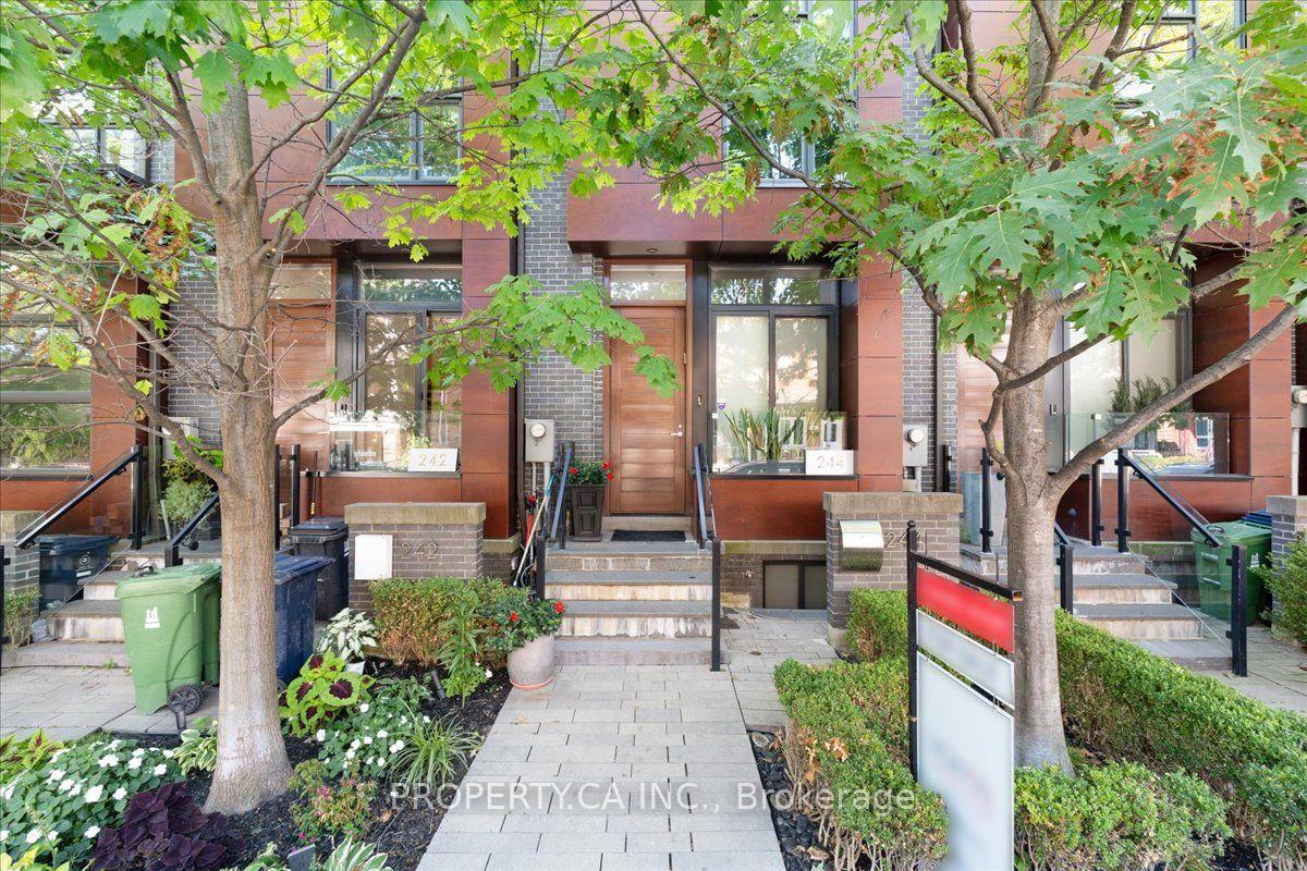 Photo of 224 Manning Avenue