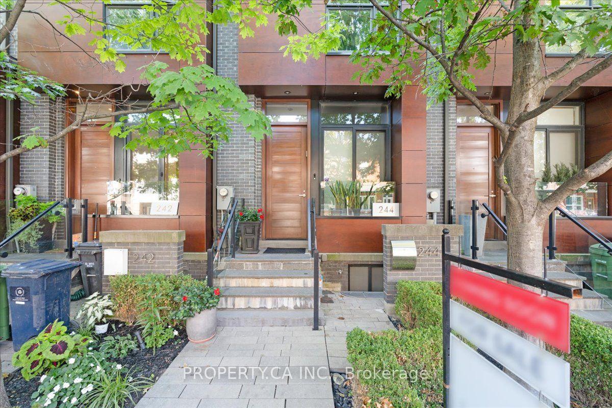 Photo 3 of 224 Manning Avenue, Toronto, Trinity-Bellwoods — HOMEH